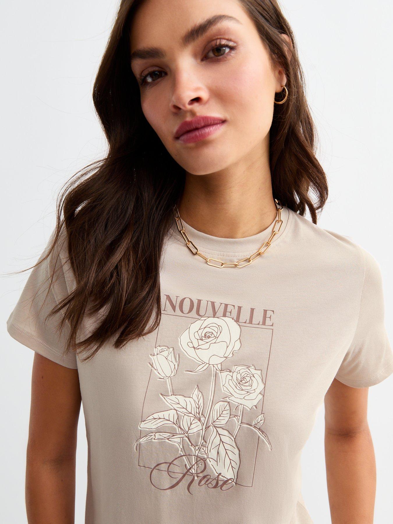 new-look-nouvelle-rose-print-girlfriend-t-shirt-minkoutfit