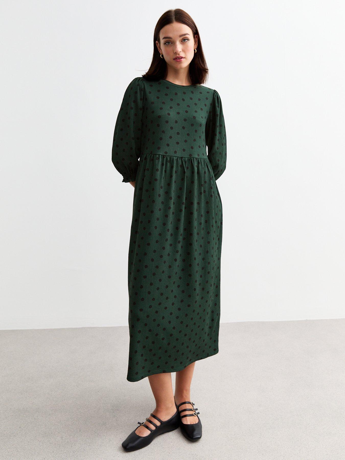 new-look-spotted-crinkle-midi-dress-green