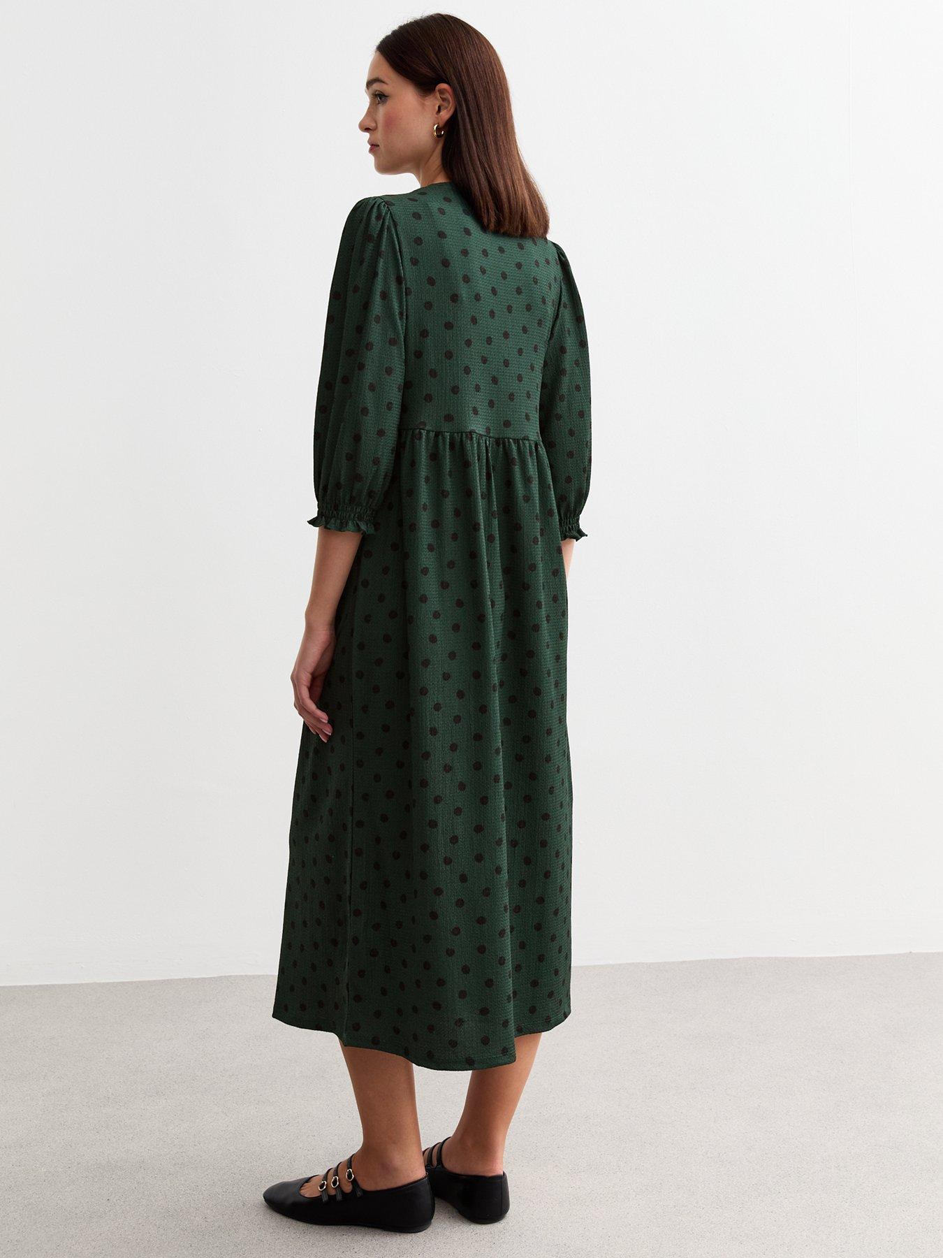 new-look-spotted-crinkle-midi-dress-greenstillFront