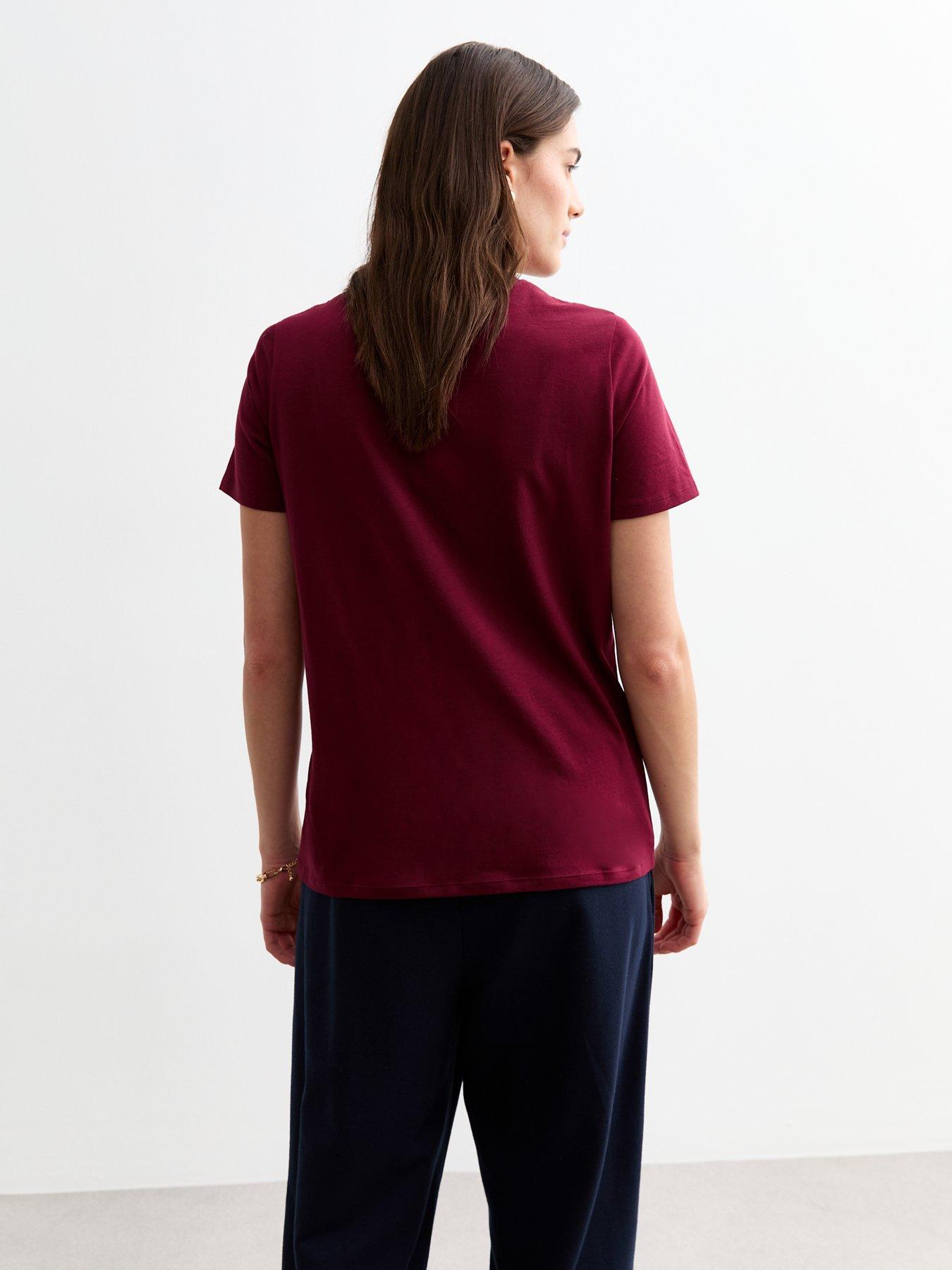 new-look-crest-logo-crew-neck-t-shirt-burgundystillFront