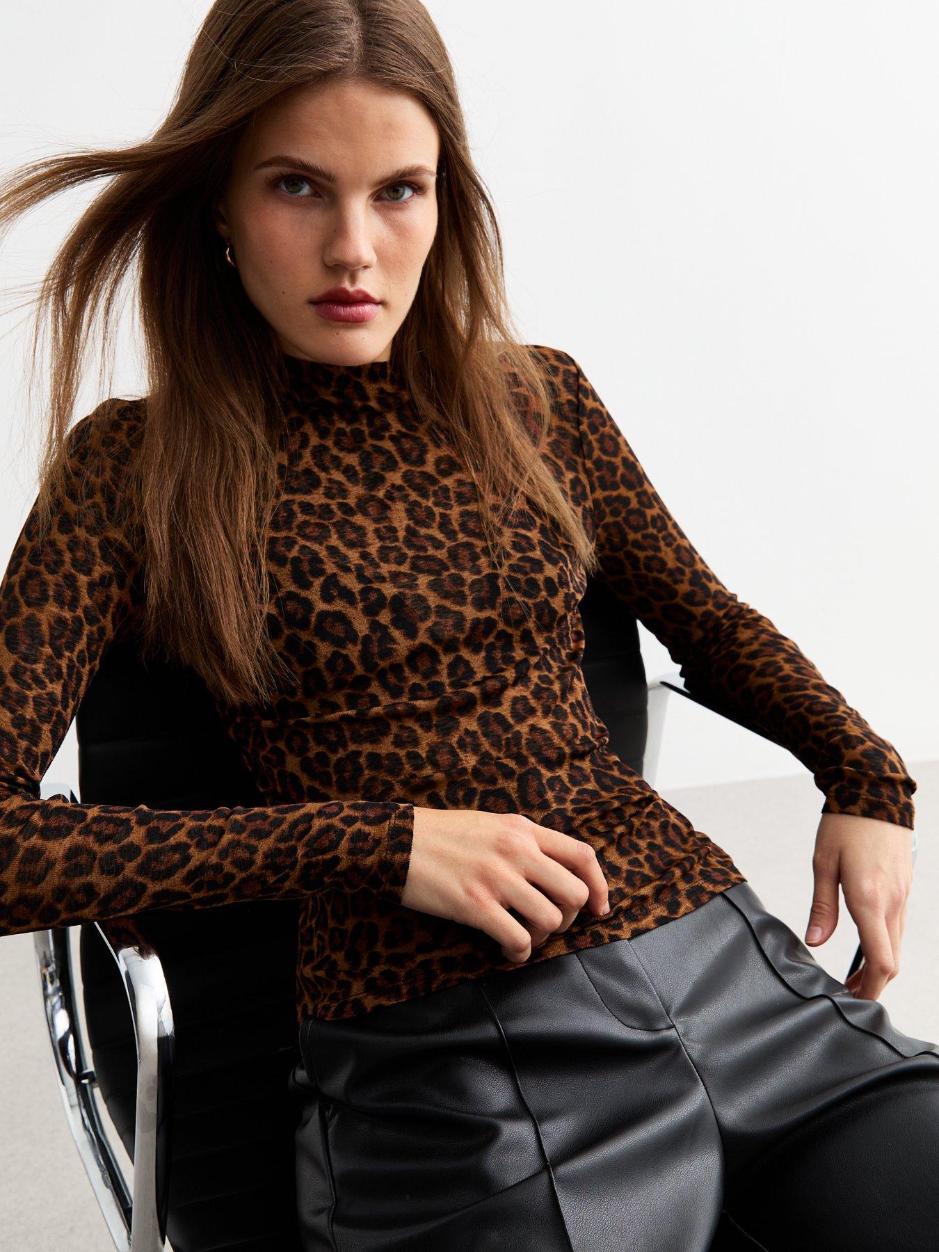 new-look-leopard-mesh-top-brownprintdetail