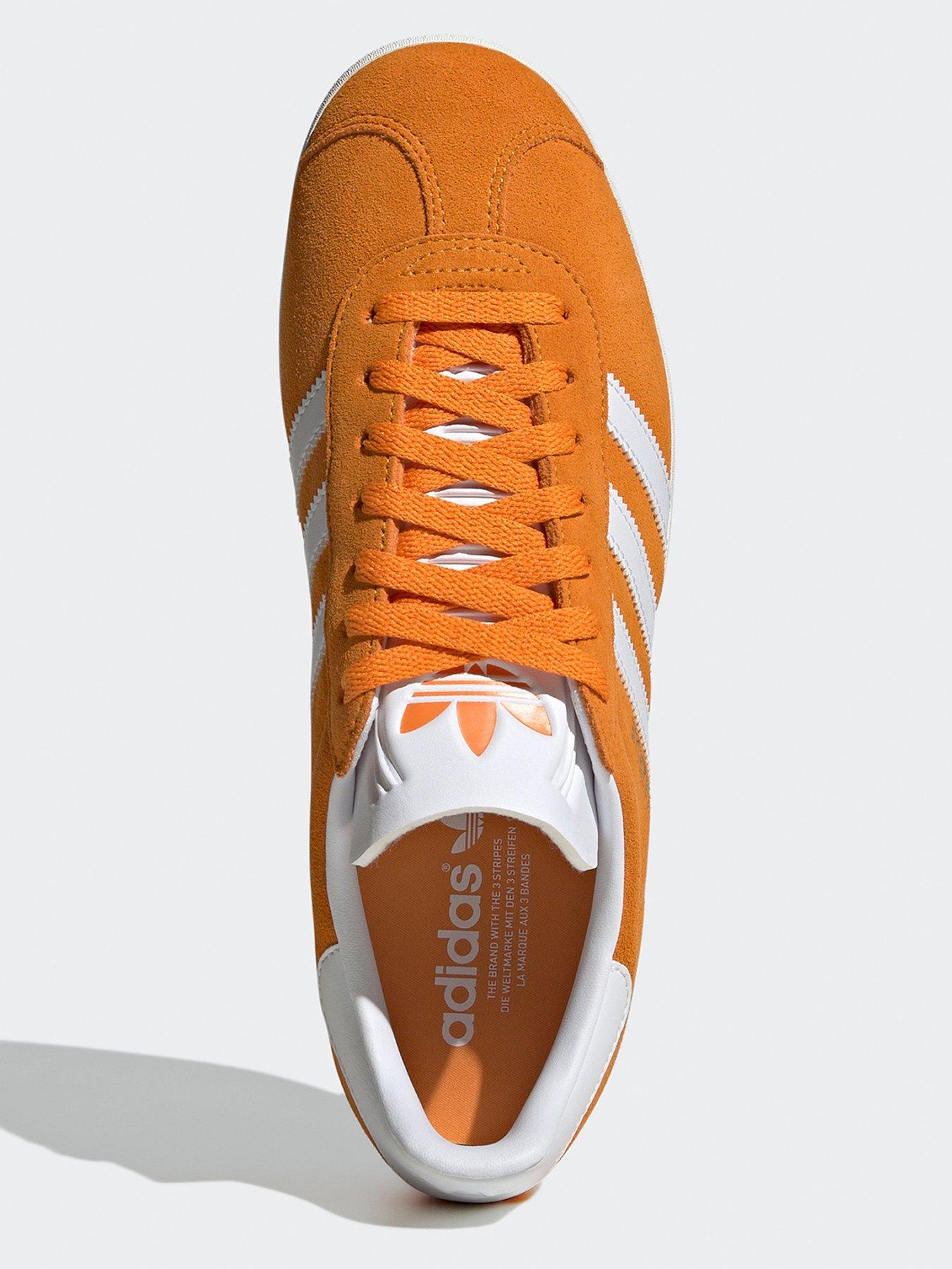 adidas-originals-mens-gazelle-trainers-orangewhiteoutfit