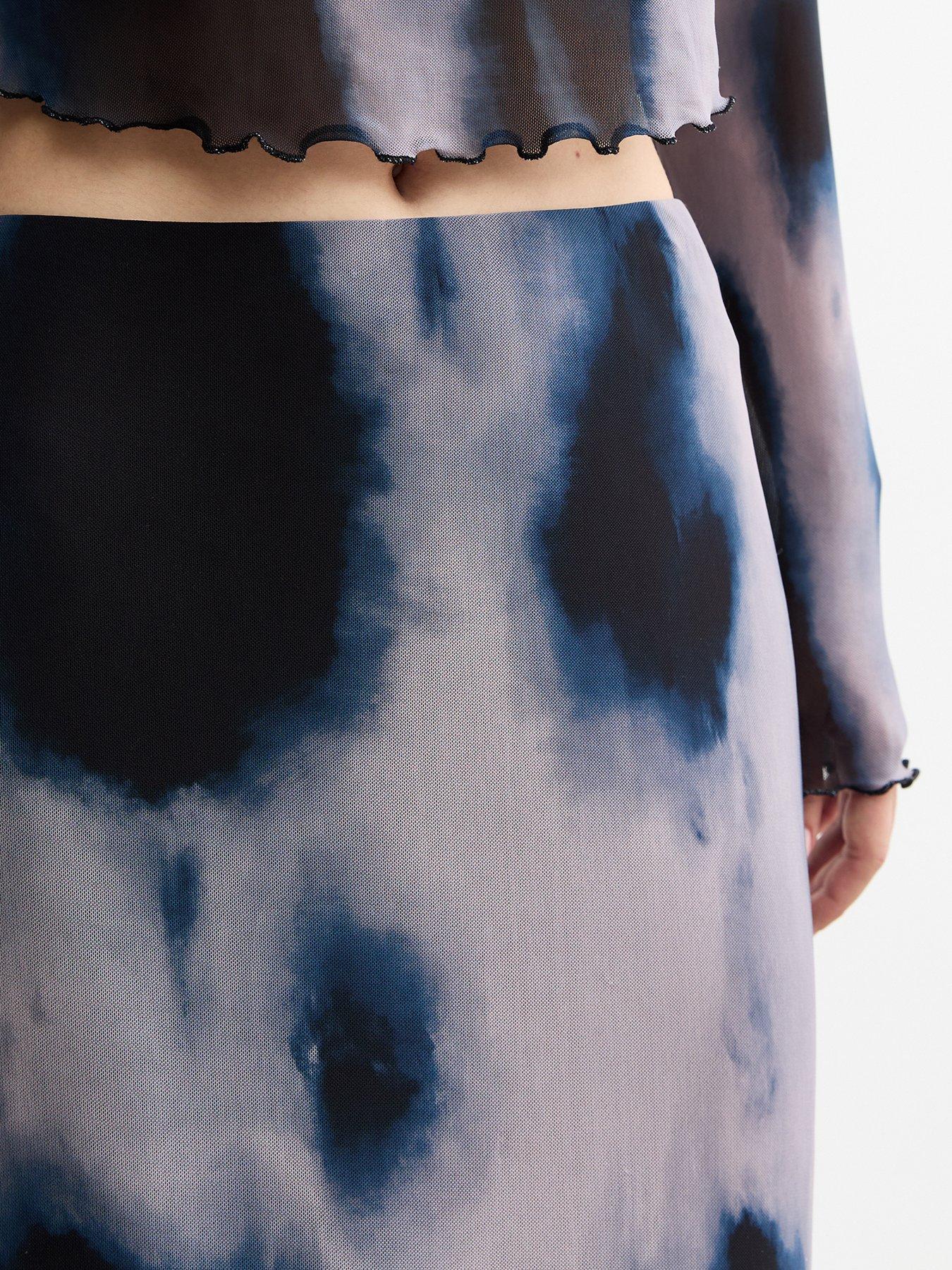 new-look-abstract-mesh-side-split-midi-skirt-printoutfit