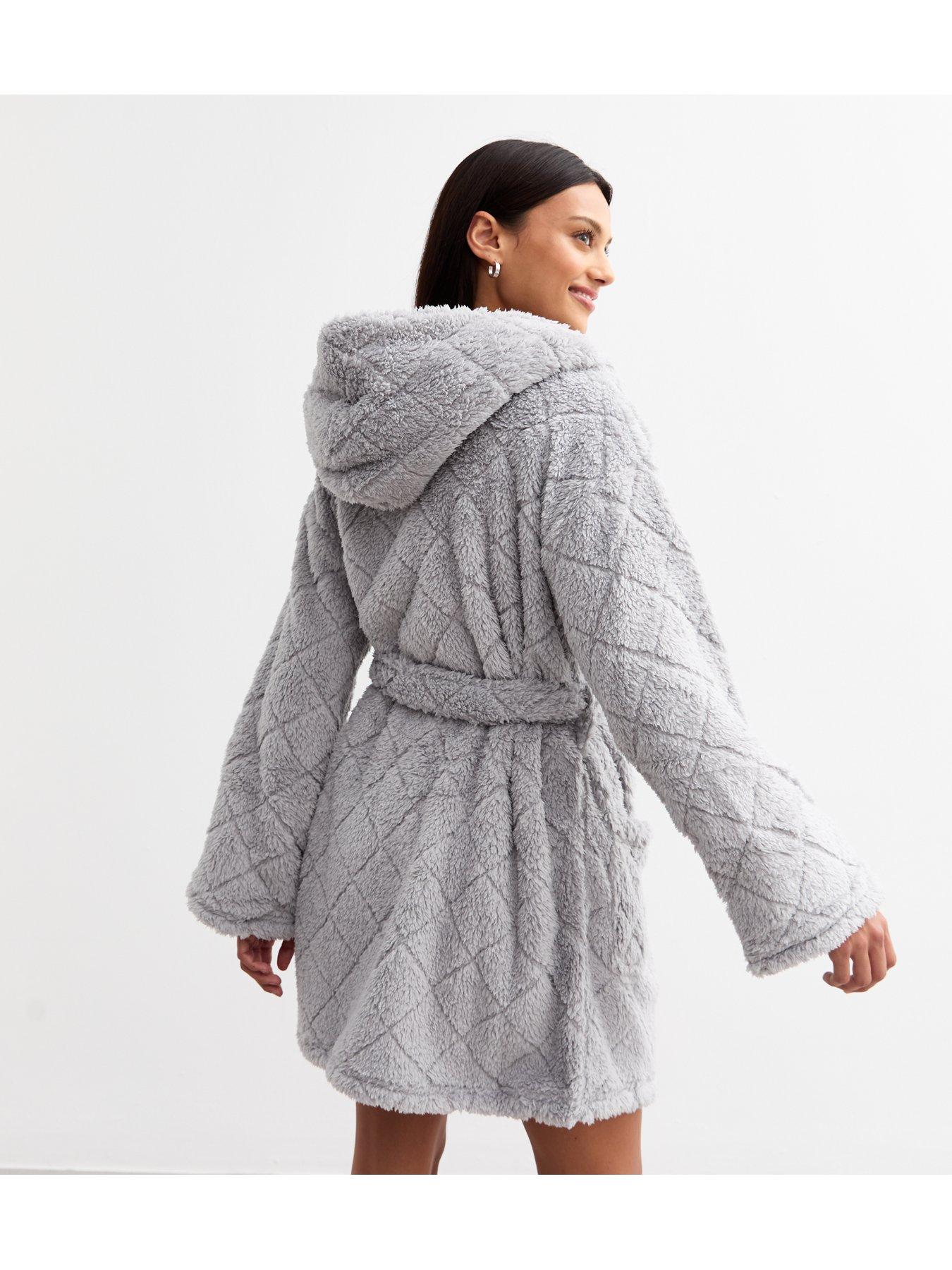 new-look-grey-quilted-diamond-dressing-gownstillFront