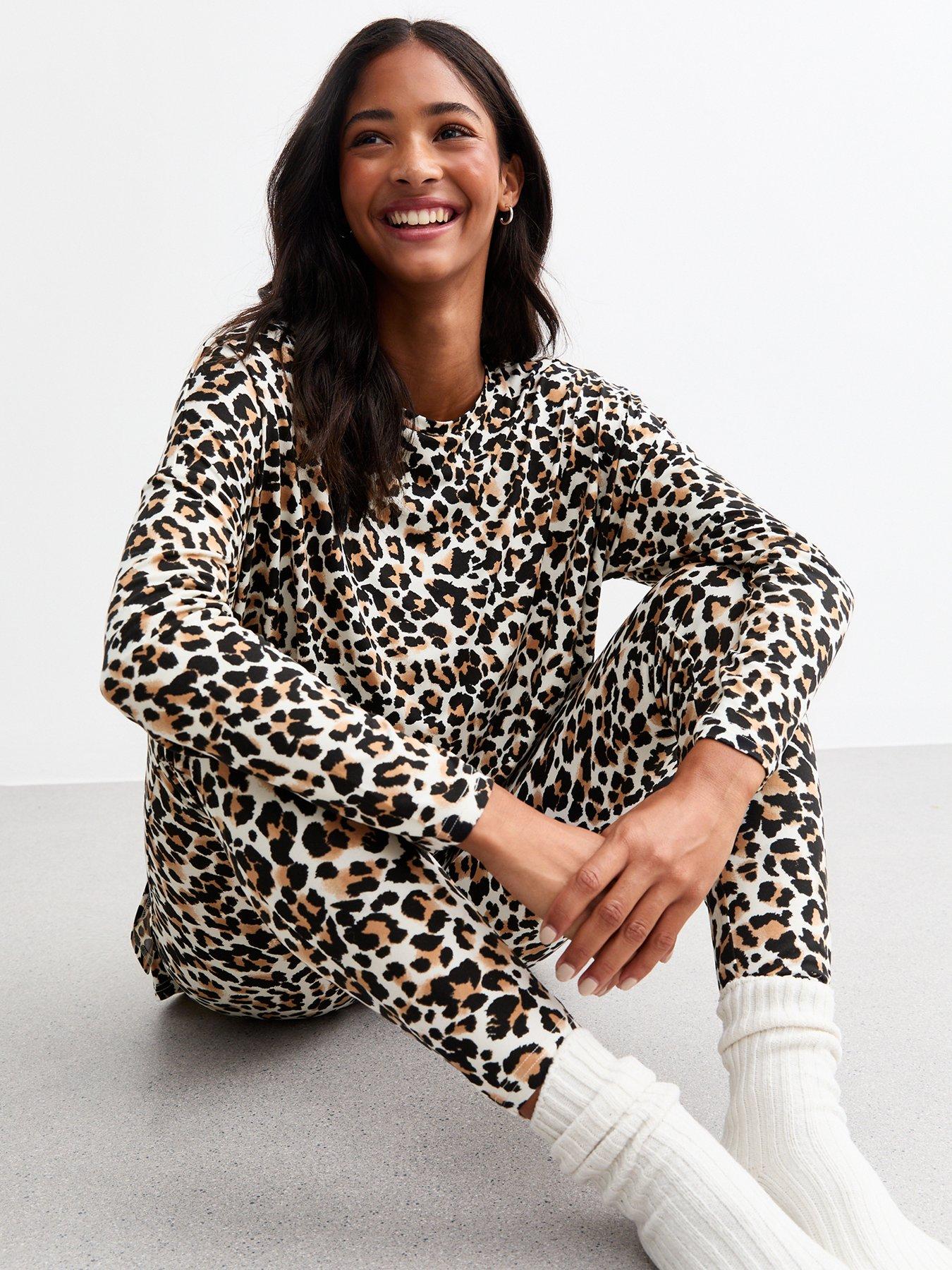 new-look-brown-soft-touch-leopard-print-pyjama-set