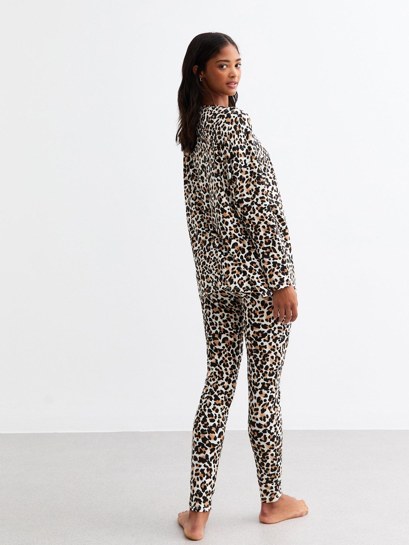 new-look-brown-soft-touch-leopard-print-pyjama-setstillFront