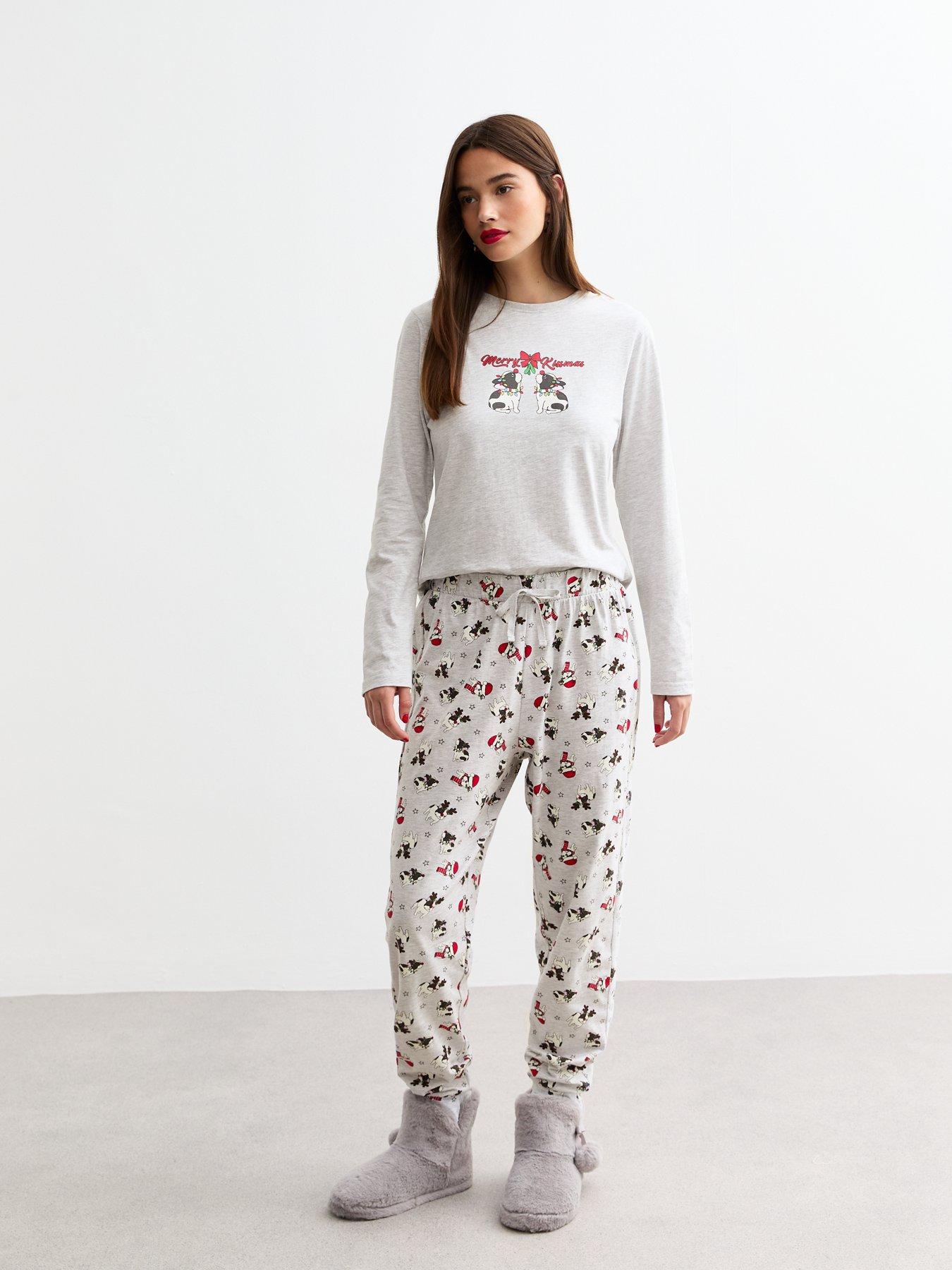 new-look-grey-cotton-blend-merry-kissmas-christmas-pyjama-setback