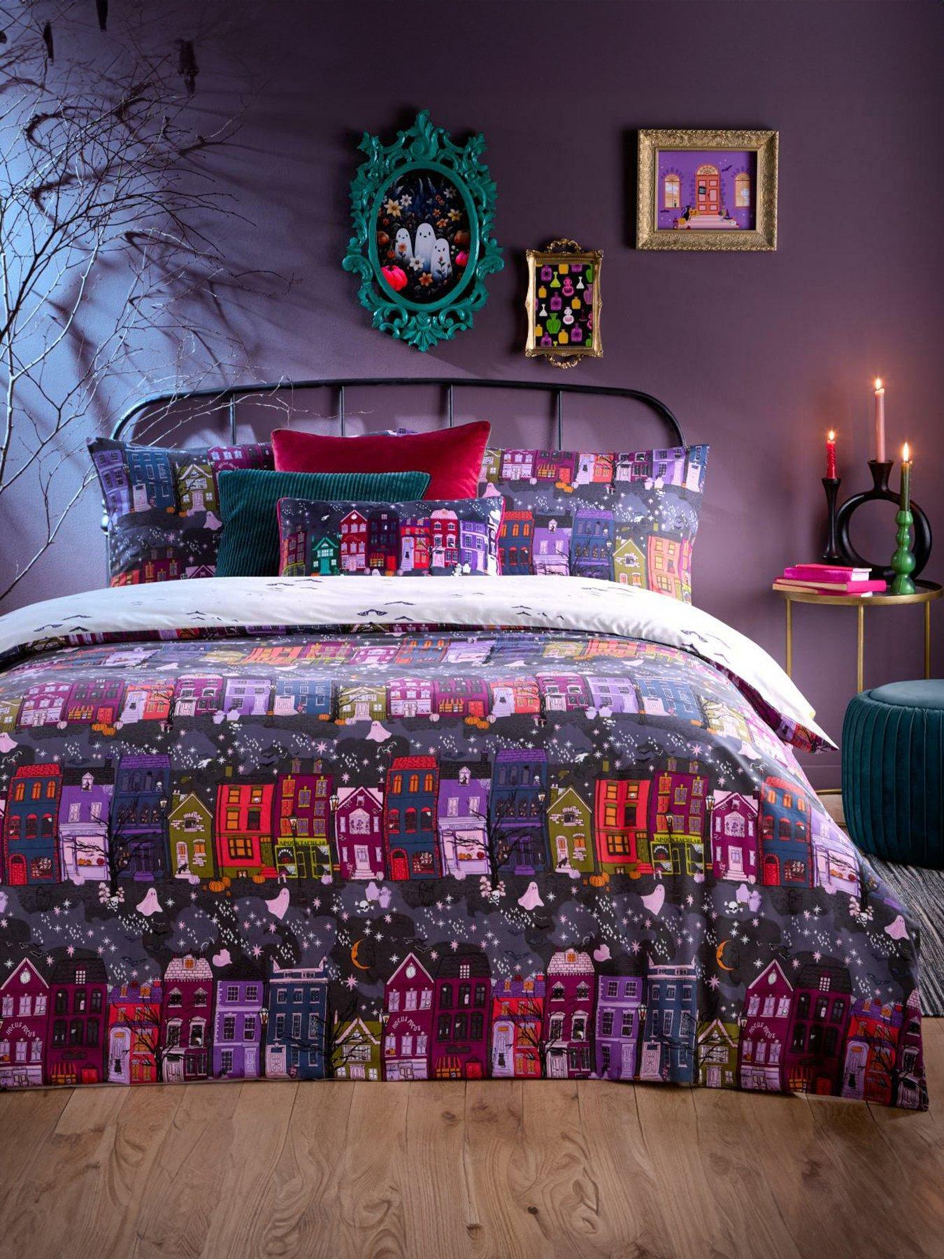 furn-creepy-town-charcoal-duvet-set