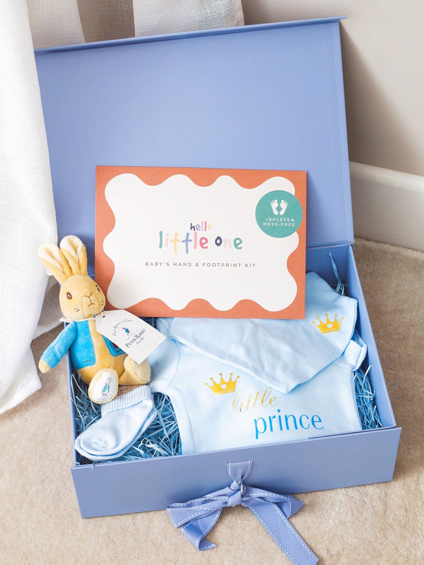 deluxe-new-baby-boy-gift-boxstillFront