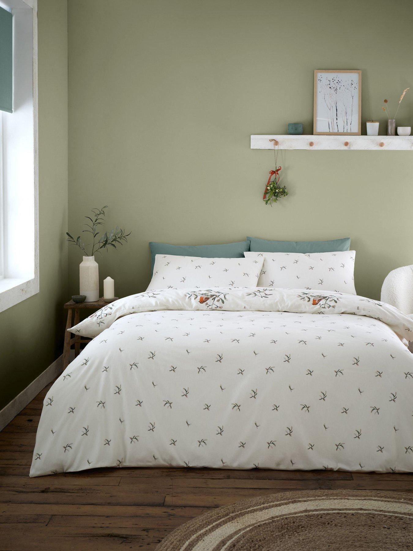 catherine-lansfield-mistletoe-robins-christmas-duvet-cover-setoutfit