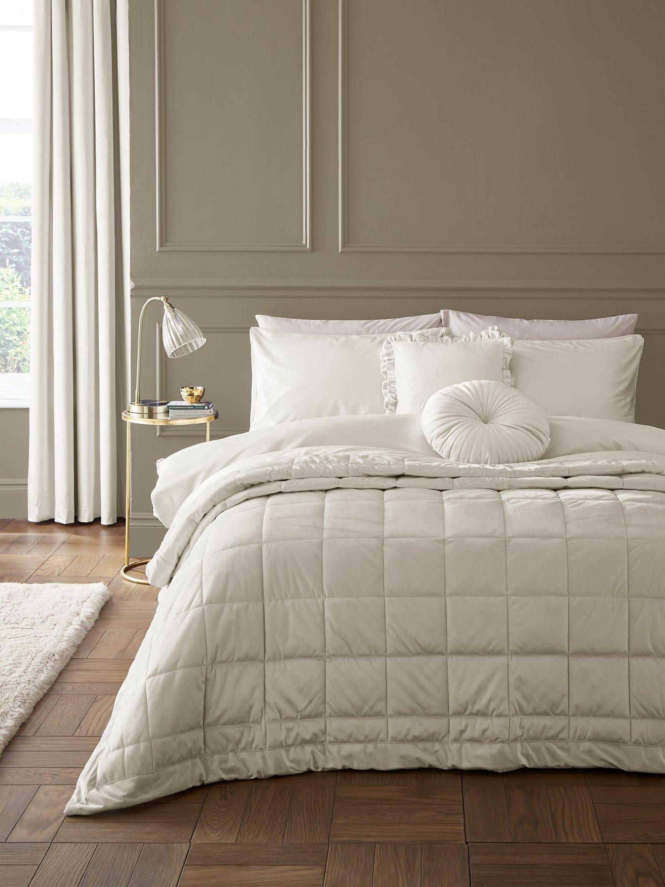 Image of Catherine Lansfield Kingsley Matt Velvet Duvet Cover Set