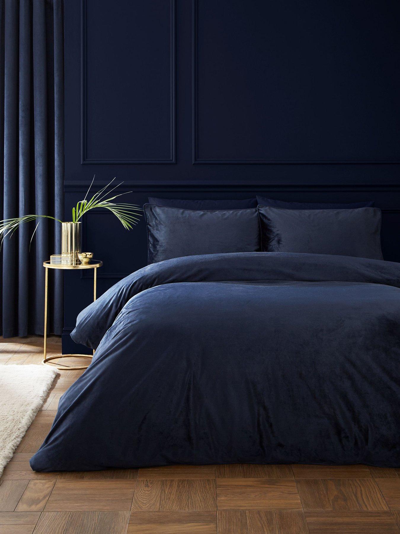 Catherine Lansfield Kingsley Matt Velvet Navy Duvet Set