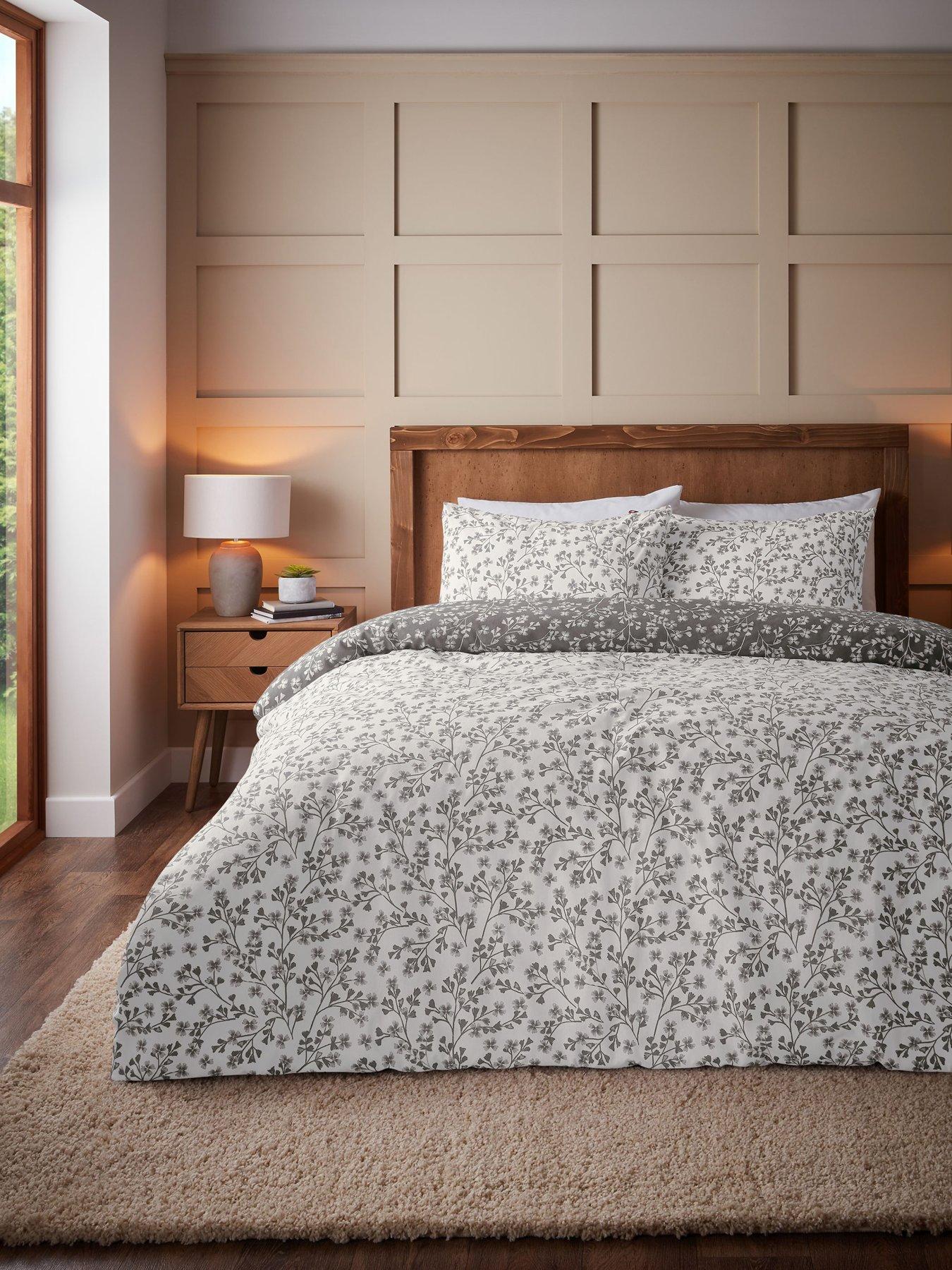 catherine-lansfield-brushed-grace-floral-leaf-grey-duvet-set--singleback