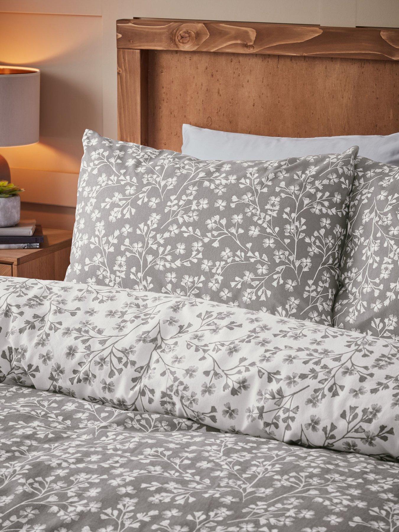 catherine-lansfield-brushed-grace-floral-leaf-grey-duvet-set--singleoutfit