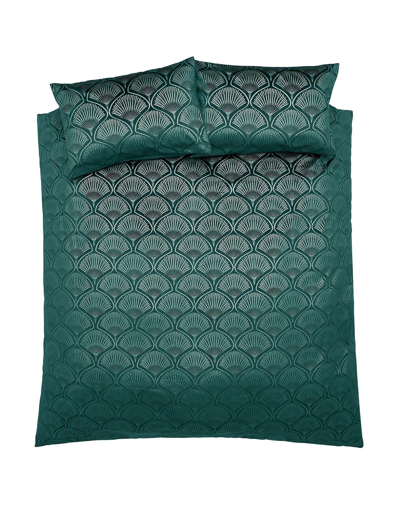 catherine-lansfield-art-deco-pearl-duvet-cover-set-in-greenstillFront