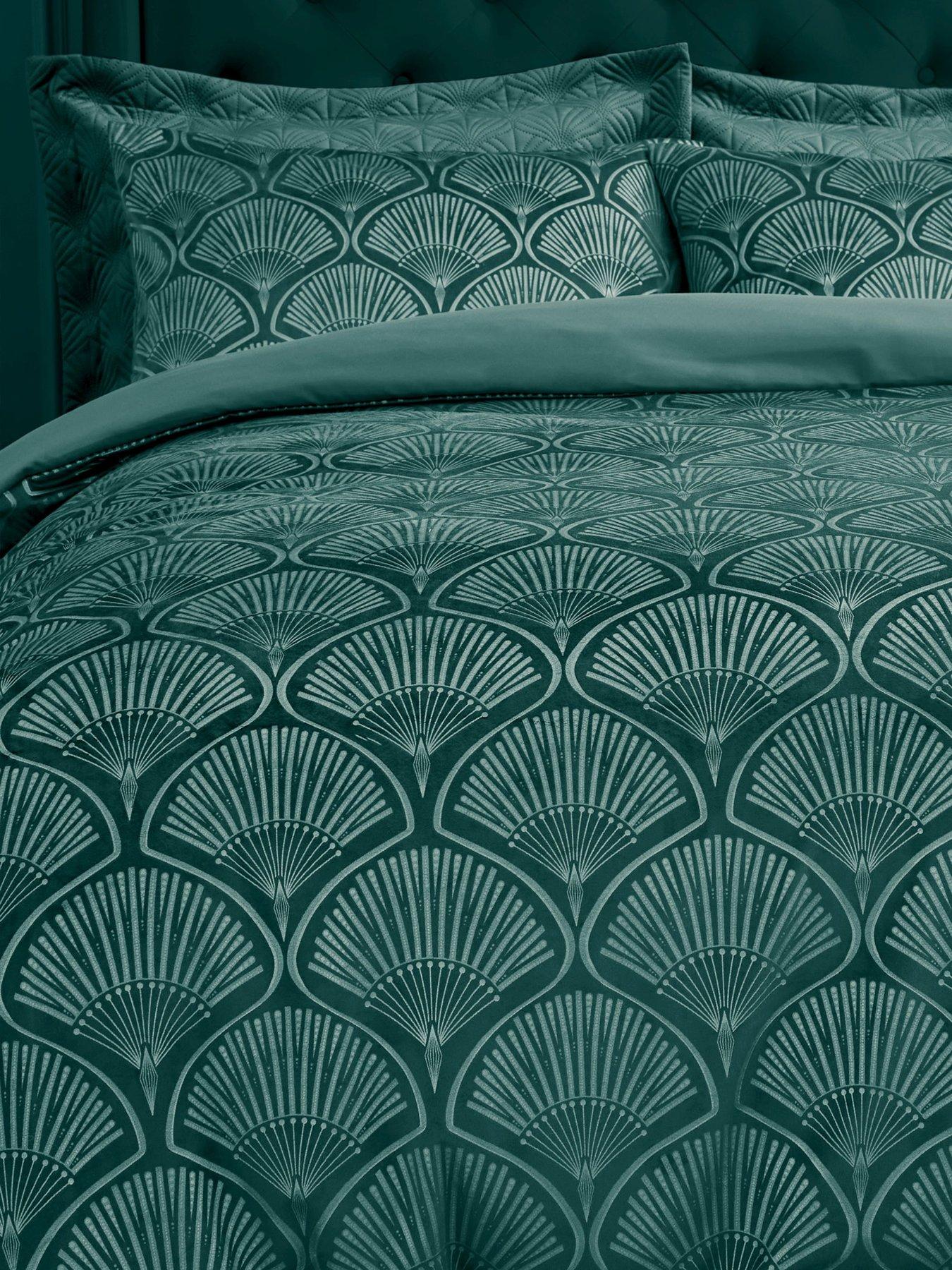 catherine-lansfield-art-deco-pearl-duvet-cover-set-in-greendetail