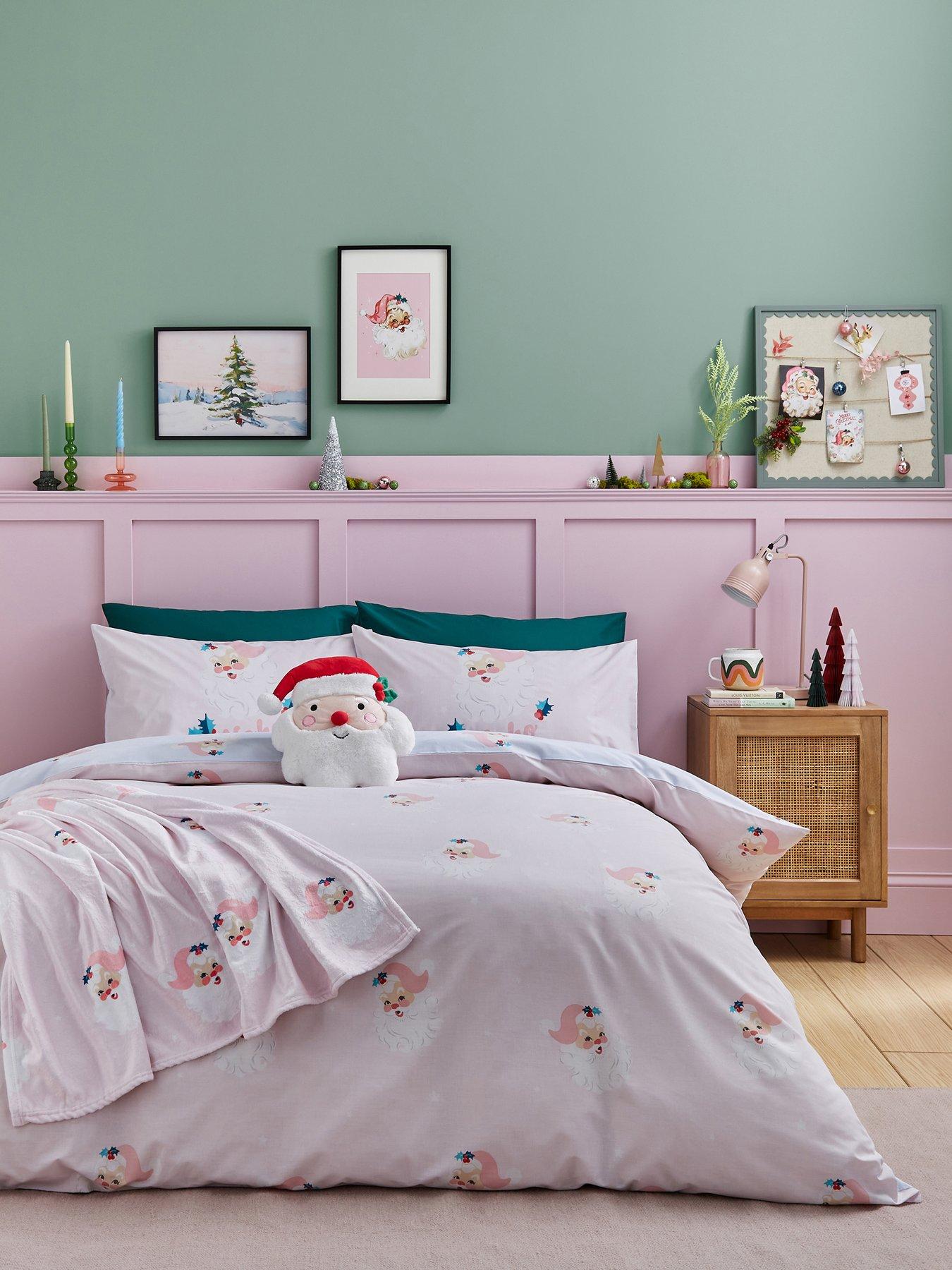 Catherine Lansfield Vintage Christmas Santa Duvet Set