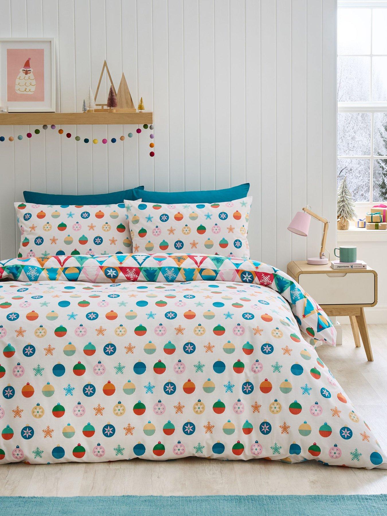 catherine-lansfield-christmas-geo-duvet-set--single-multiback