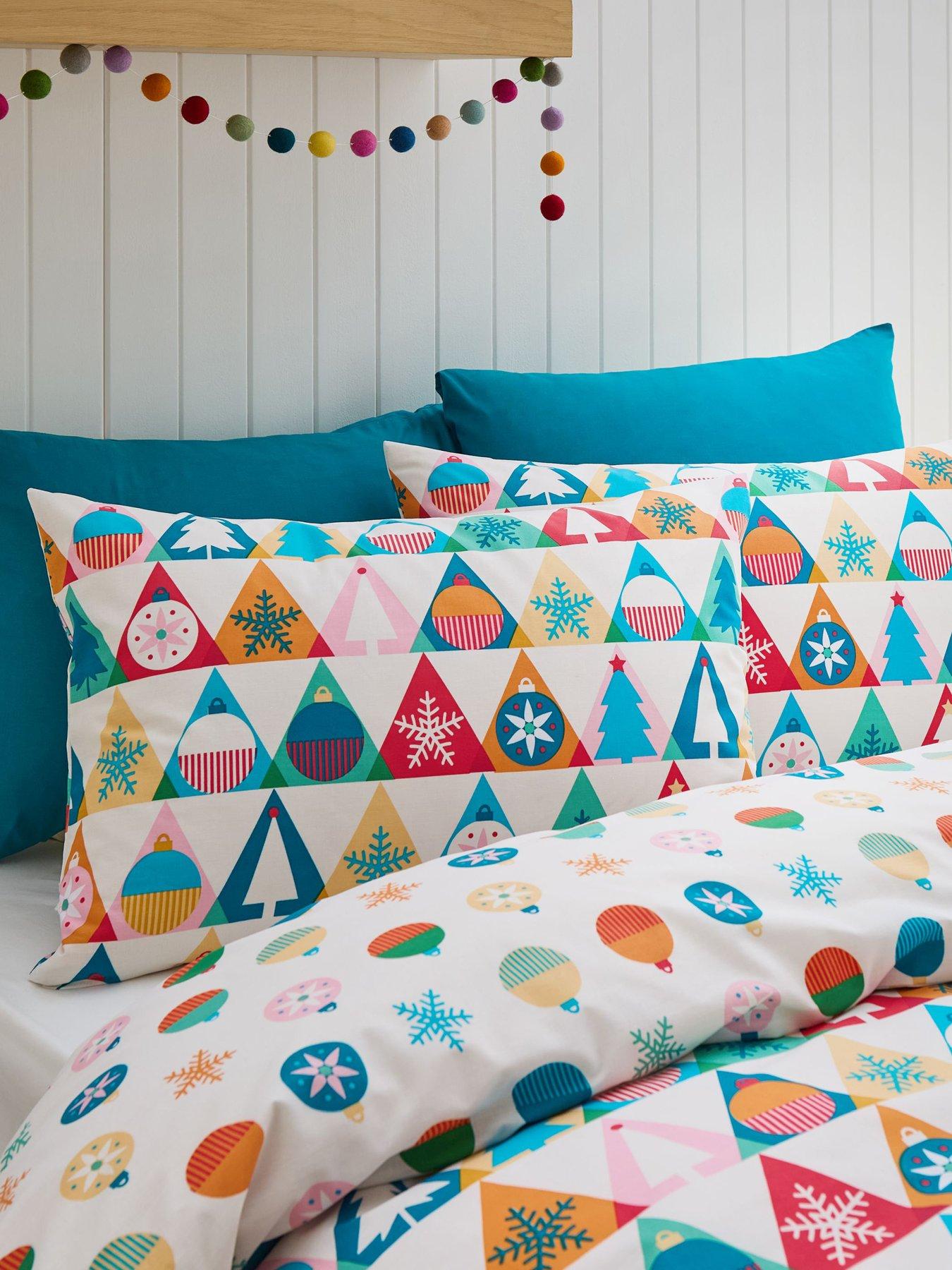 catherine-lansfield-christmas-geo-duvet-set--single-multioutfit