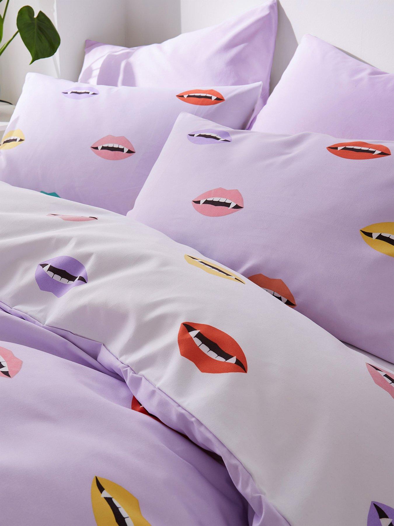 sassy-b-vamp-duvet-set--kingoutfit