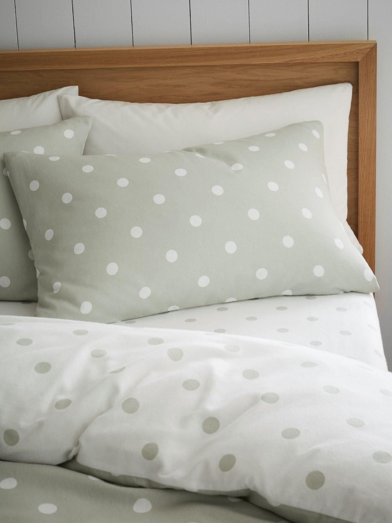 Image 5 of 6 of Catherine Lansfield Polka Dot 100% Brushed Cotton Duvet Set
