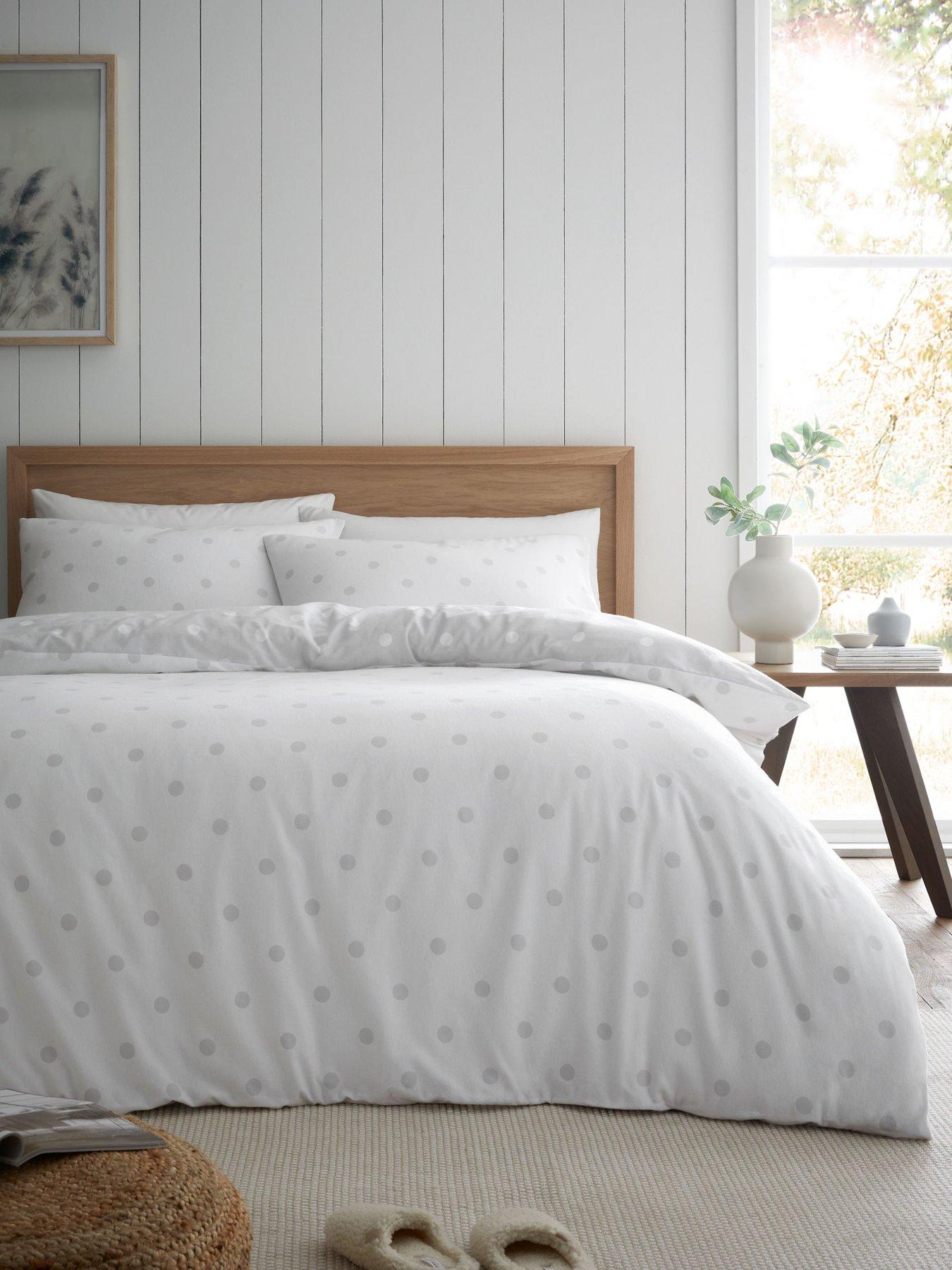 catherine-lansfield-polka-dot-brushed-cotton-duvet-cover-setoutfit