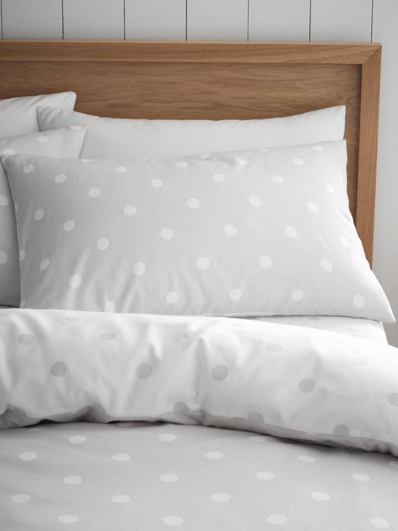 catherine-lansfield-polka-dot-brushed-cotton-duvet-cover-setdetail