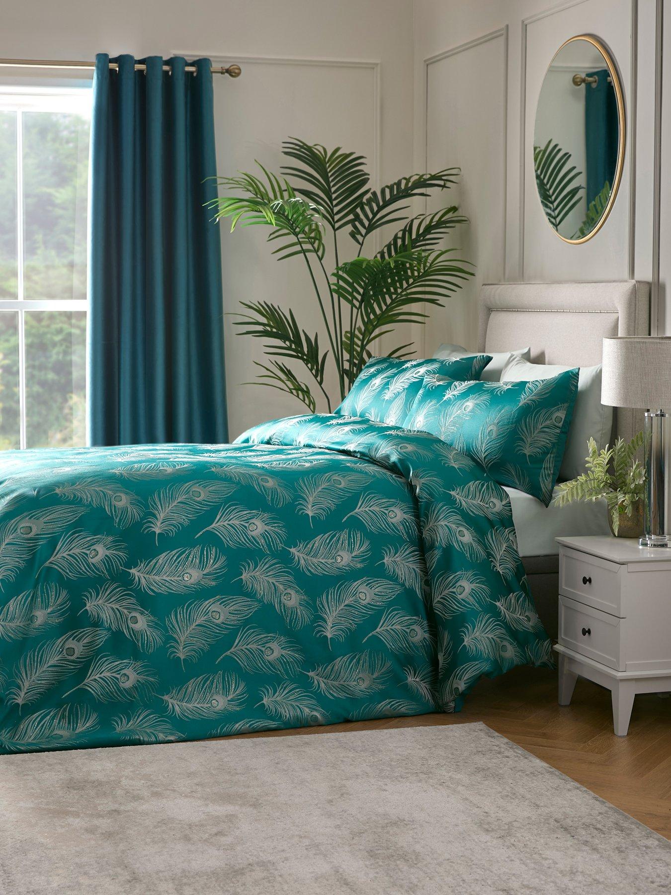 laurence-llewelyn-bowen-dandy-jacquard-duvet-set-teal