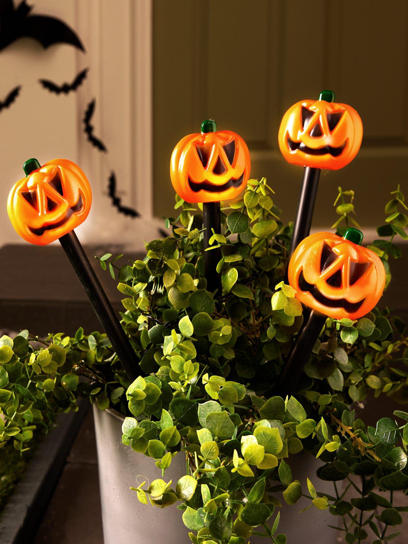 heaven-sends-set-of-4-solar-powerednbsppumpkin-stake-outdoor-halloween-lights