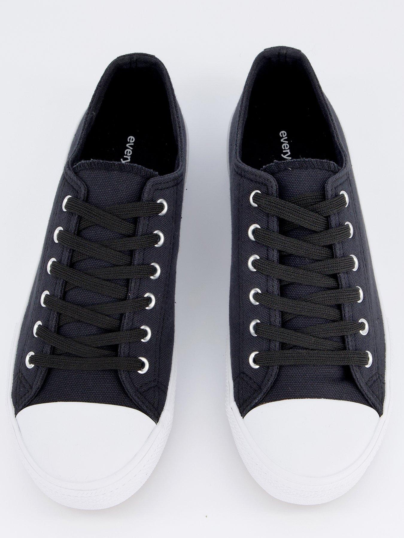 everyday-wide-fit-canvas-lace-up-trainer-blackwhiteoutfit