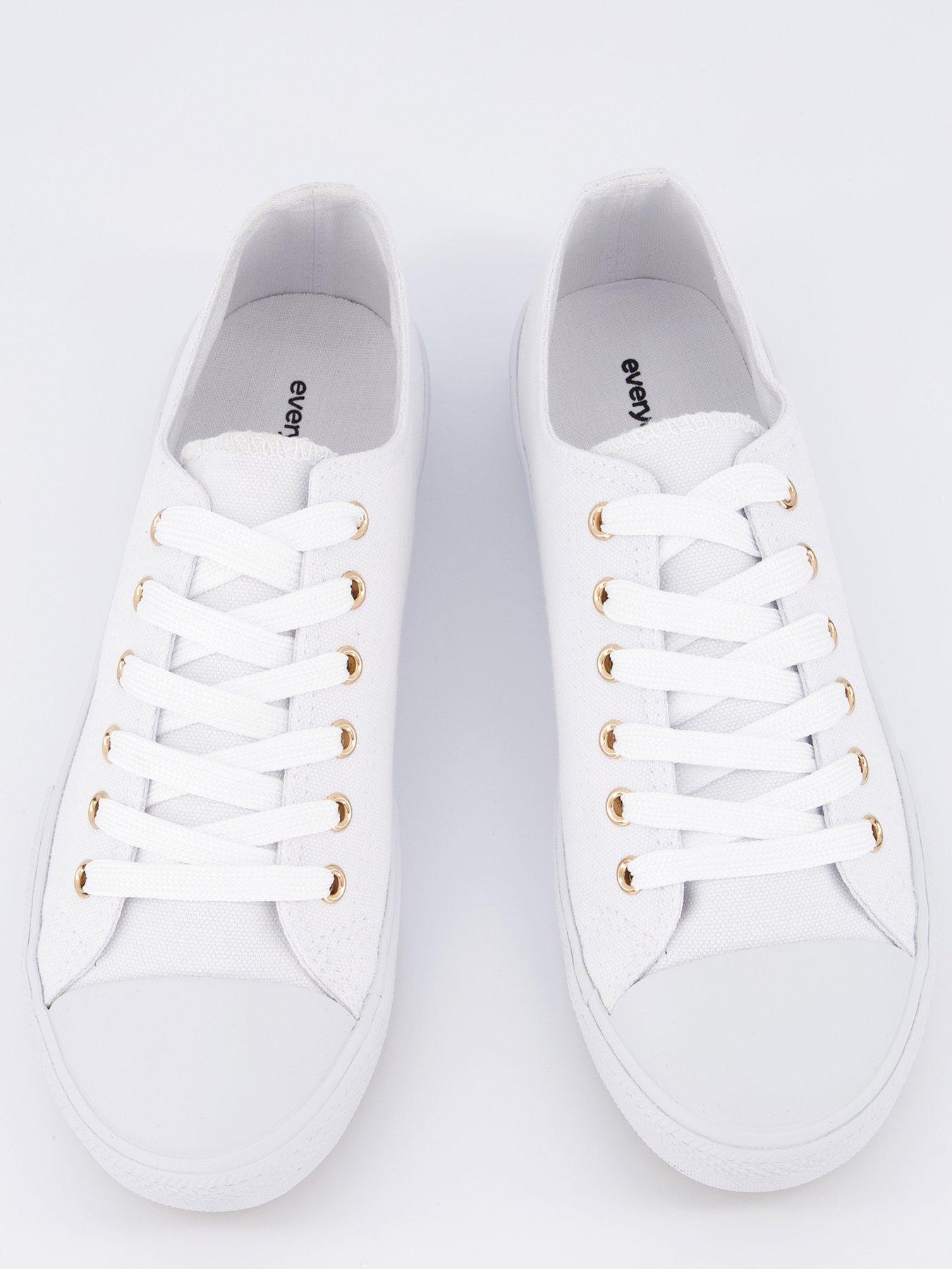 everyday-extra-wide-fit-canvas-lace-up-trainer-whiteoutfit