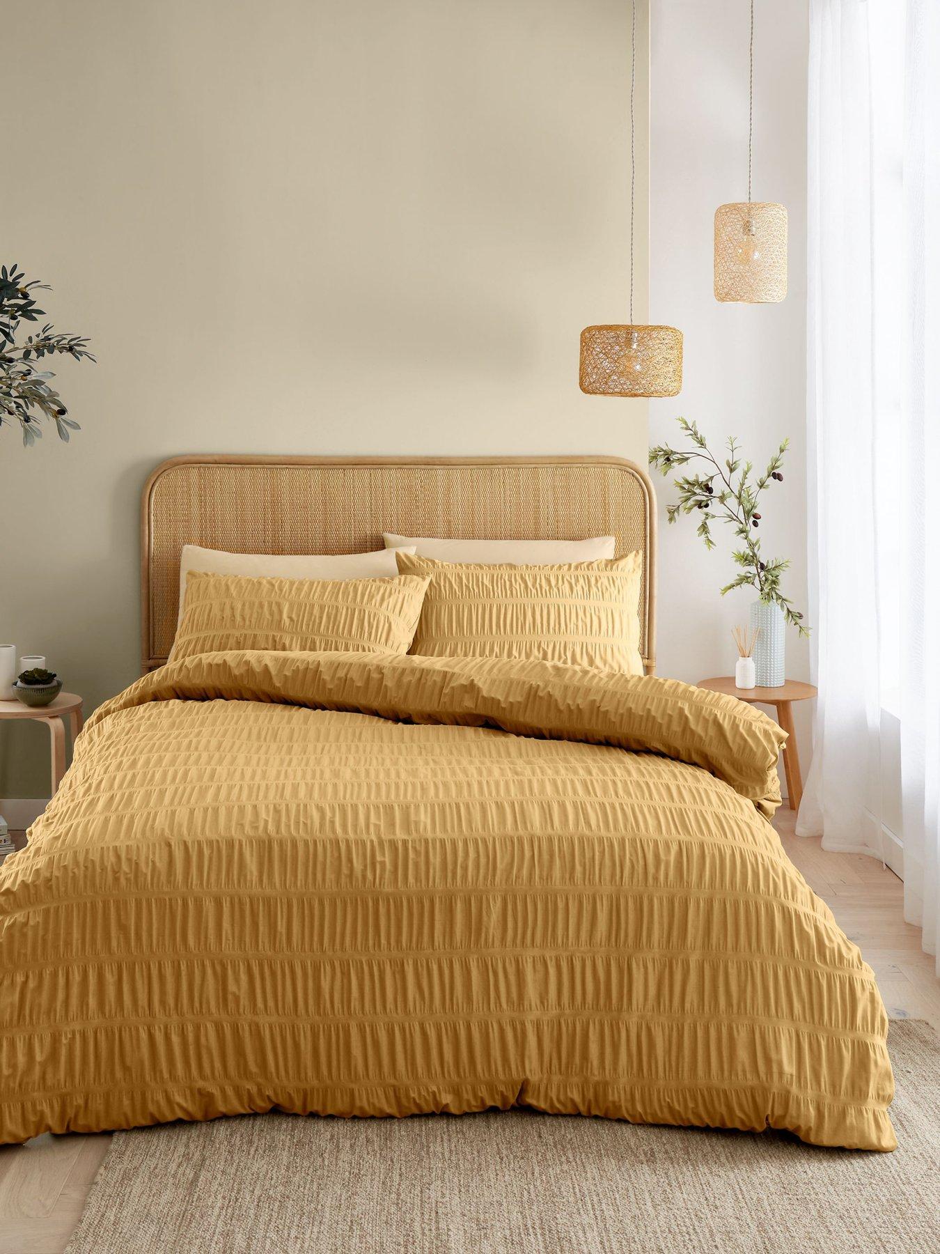 catherine-lansfield-seersucker-caramel-duvet-set--single