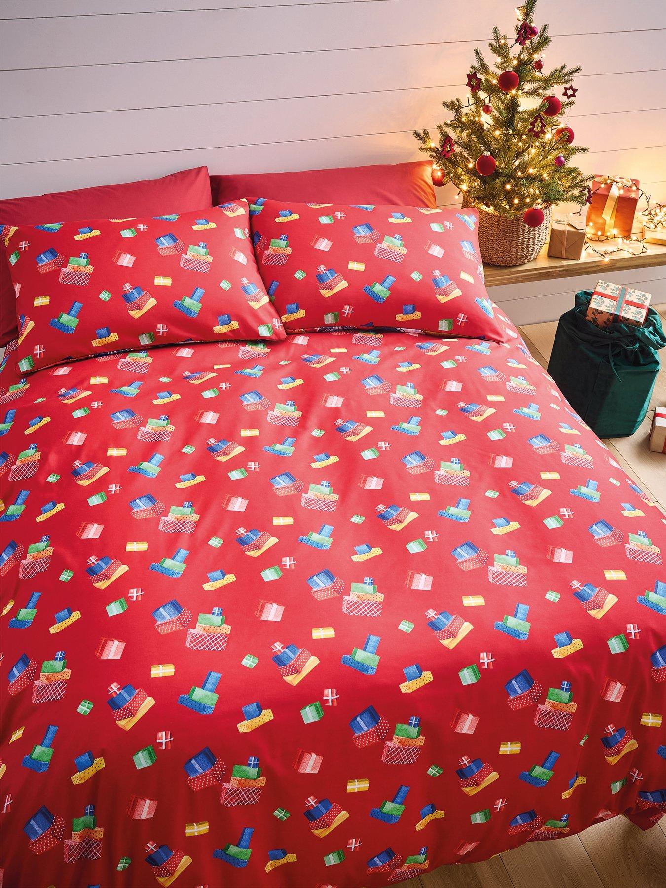 catherine-lansfield-retro-santa-duvet-set-doubleback