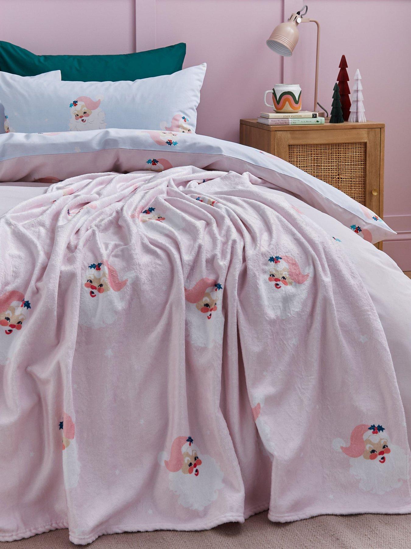 Catherine Lansfield Vintage Christmas Santa Throw 130 X 170Cm - Pink