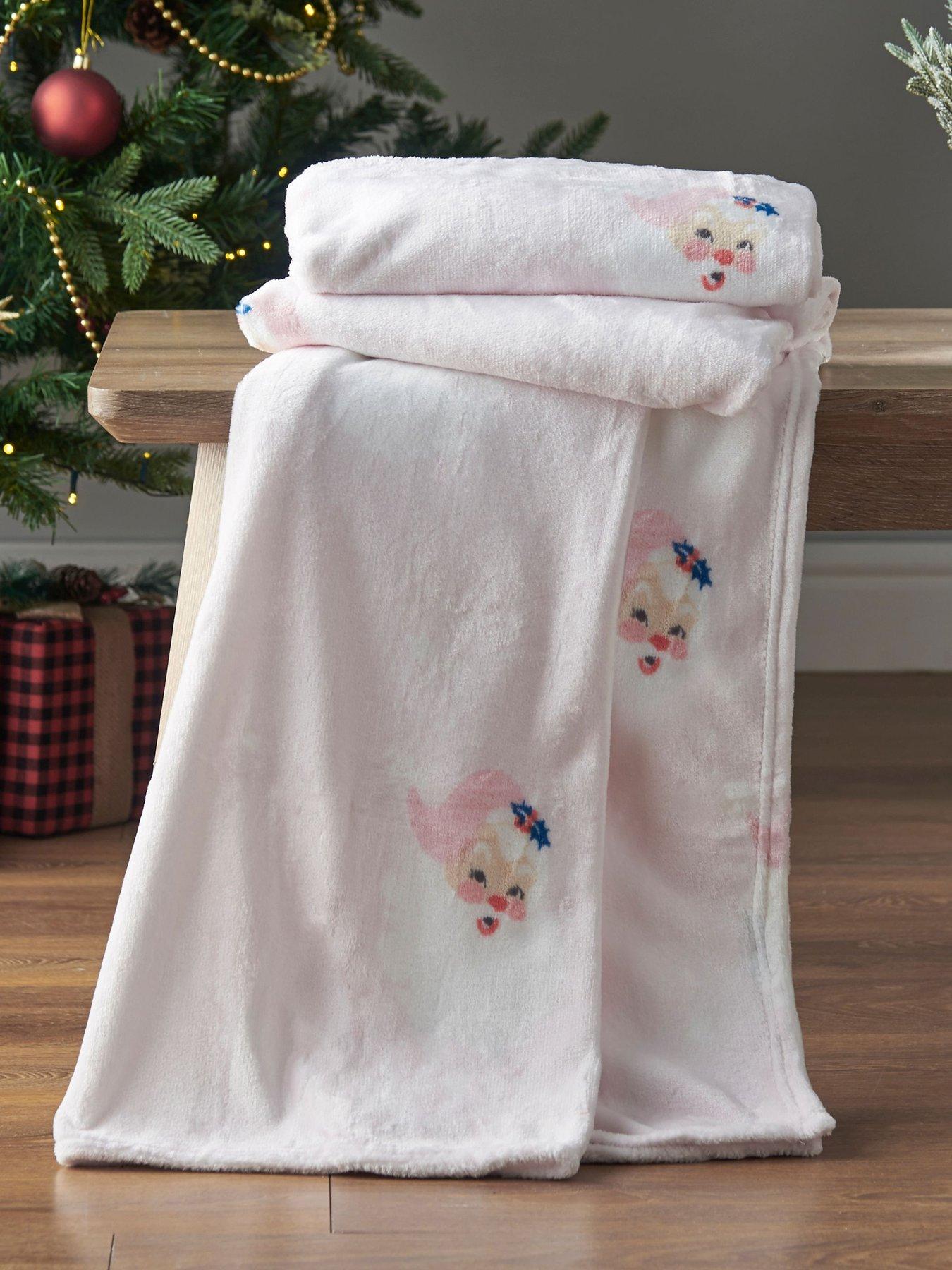 Catherine Lansfield Vintage Christmas Santa Throw 130 X 170Cm - Pink