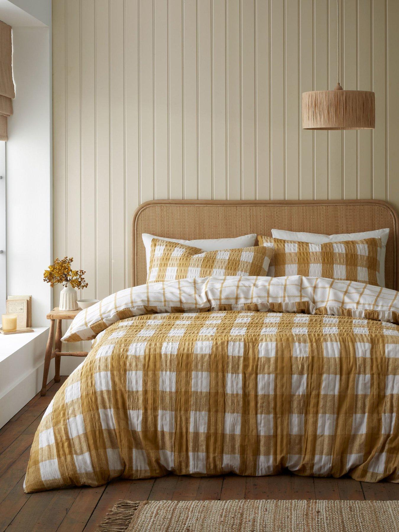 catherine-lansfield-brushed-seersucker-gingham-duvet-cover-setfront