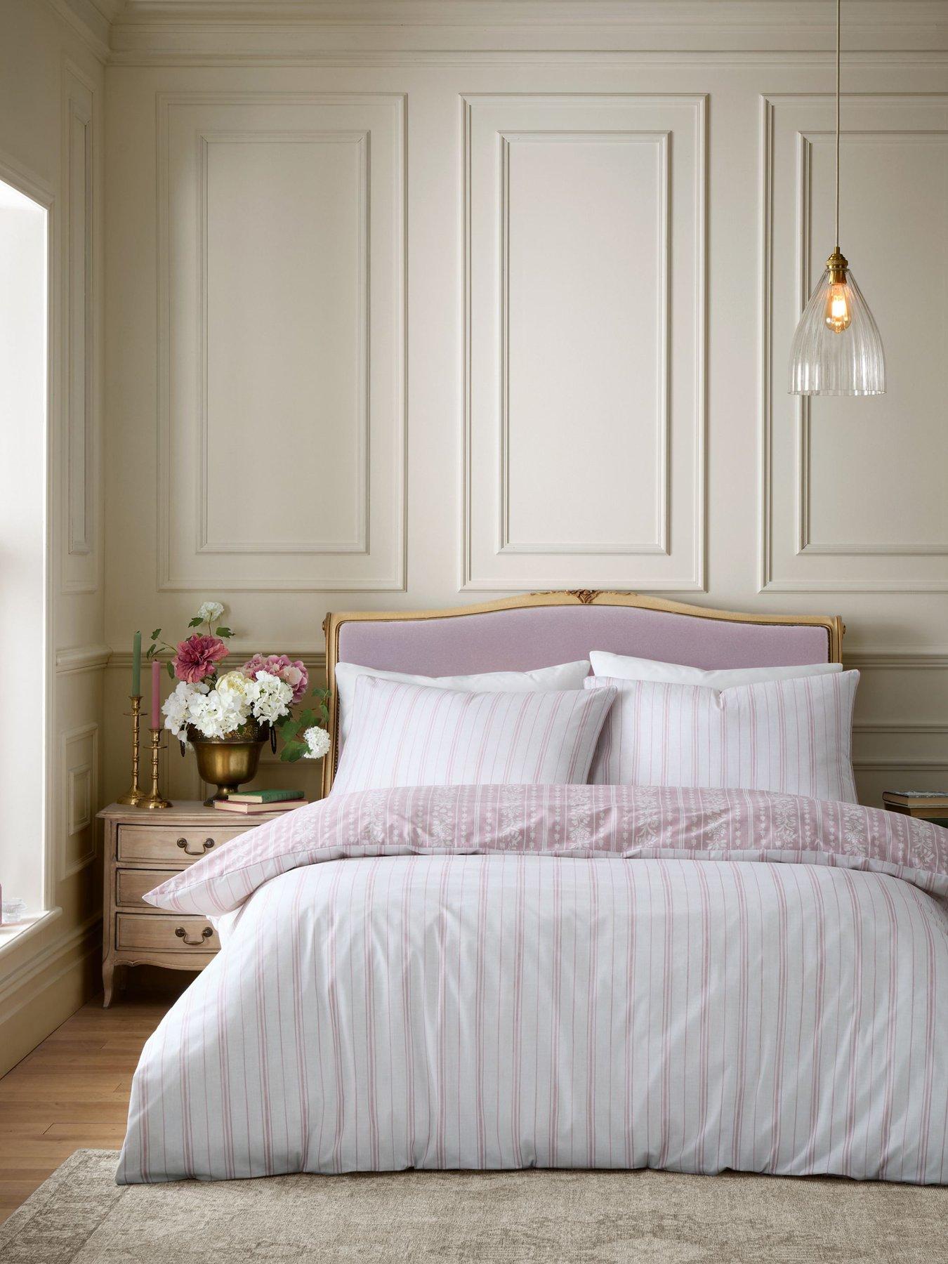 bridgerton-by-catherine-lansfield-regency-stripe-duvet-set--super-king-pinkoutfit