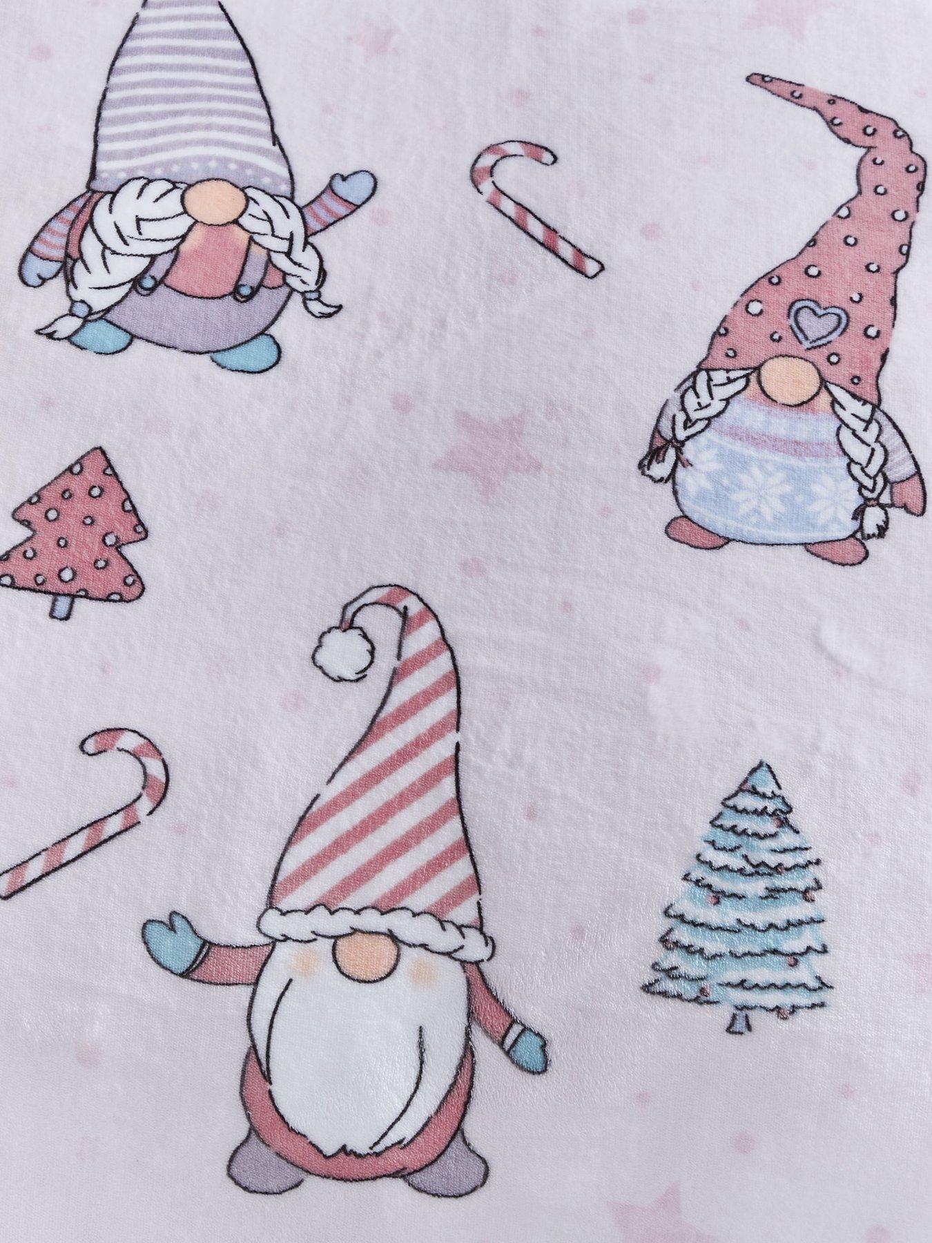 catherine-lansfield-christmas-festive-gnomes-throw--pink-130-x-170cmoutfit