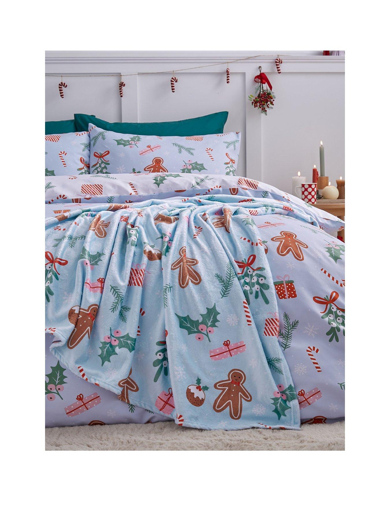 Image 2 of 4 of Catherine Lansfield Christmas Gingerbread Throw 130 X 170Cm