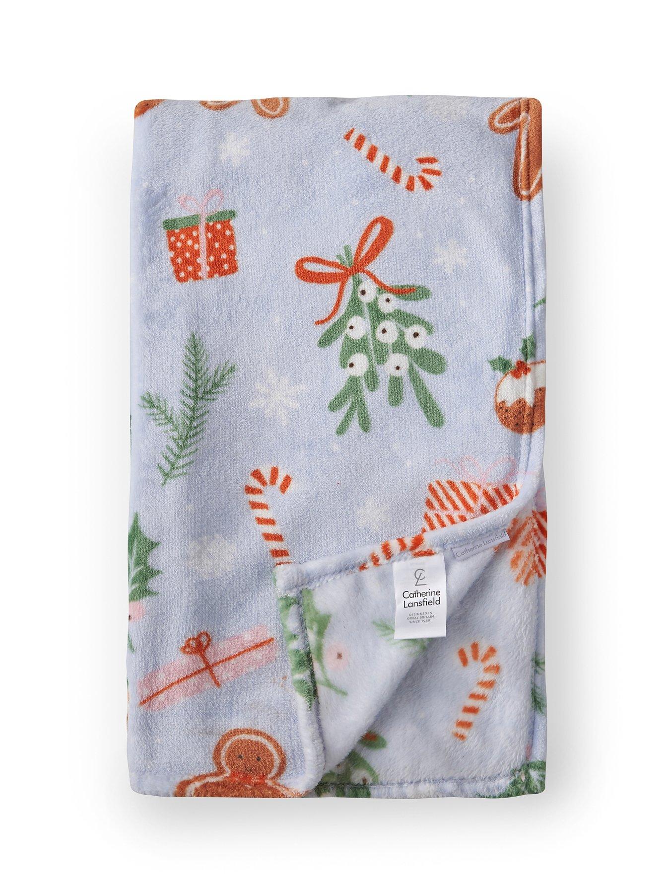 Image 4 of 4 of Catherine Lansfield Christmas Gingerbread Throw 130 X 170Cm