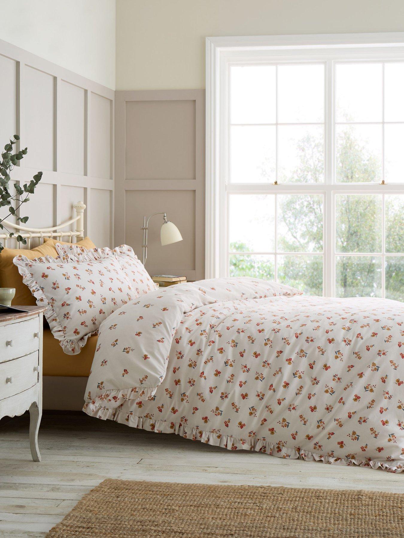 catherine-lansfield-frill-ditsy-floral-duvet-cover-setback