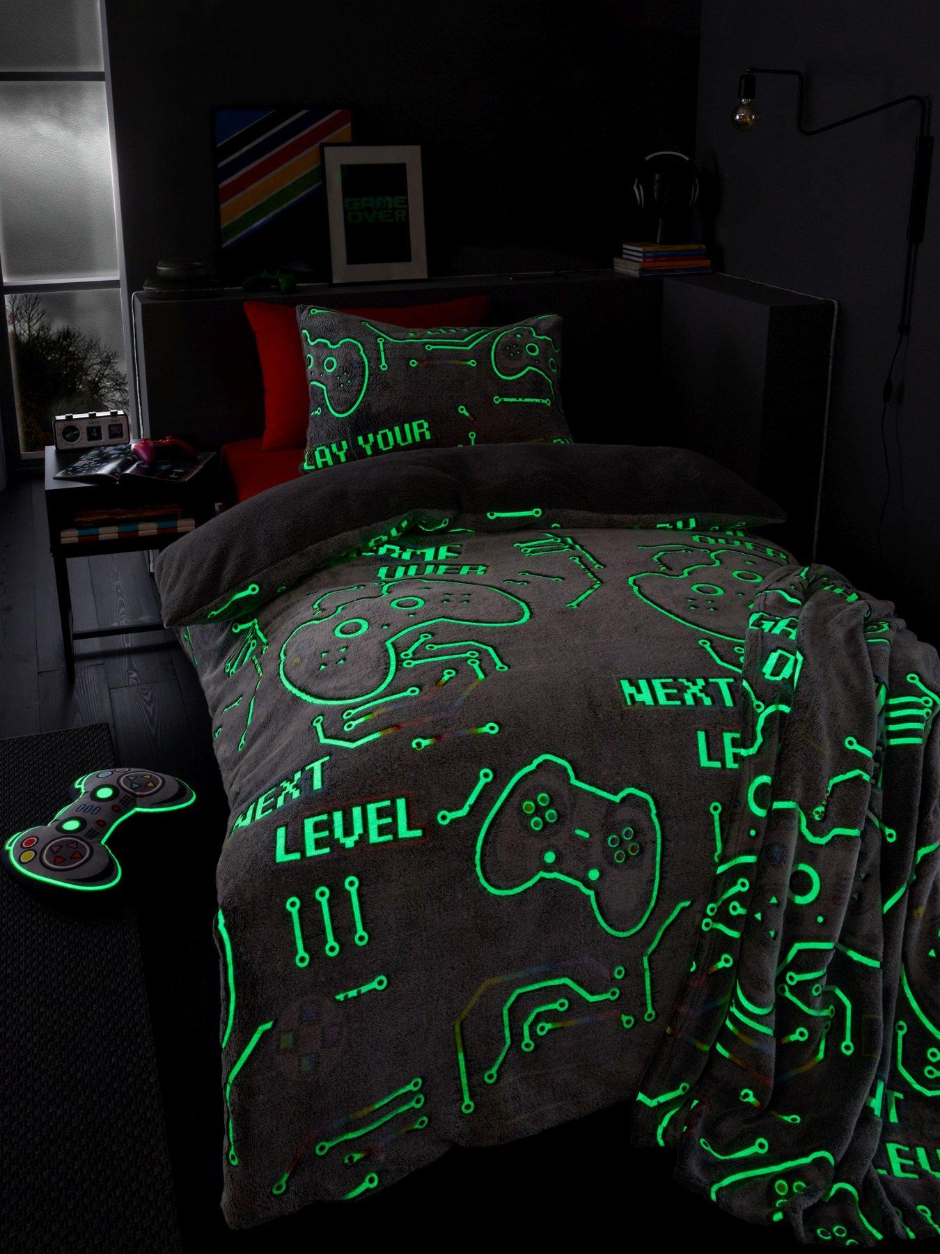 catherine-lansfield-game-over-glow-in-the-dark-fleece-duvet-cover-set-blackdetail