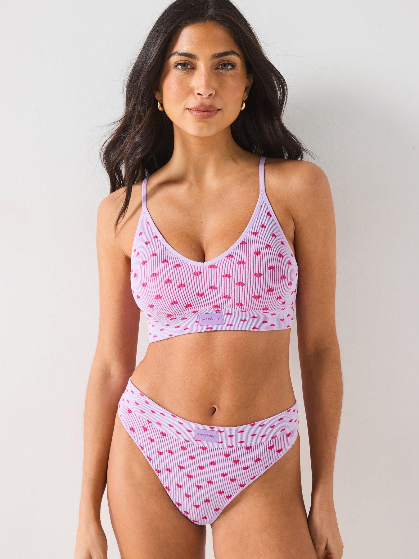 everybody-seamless-ribbed-heart-print-bralet