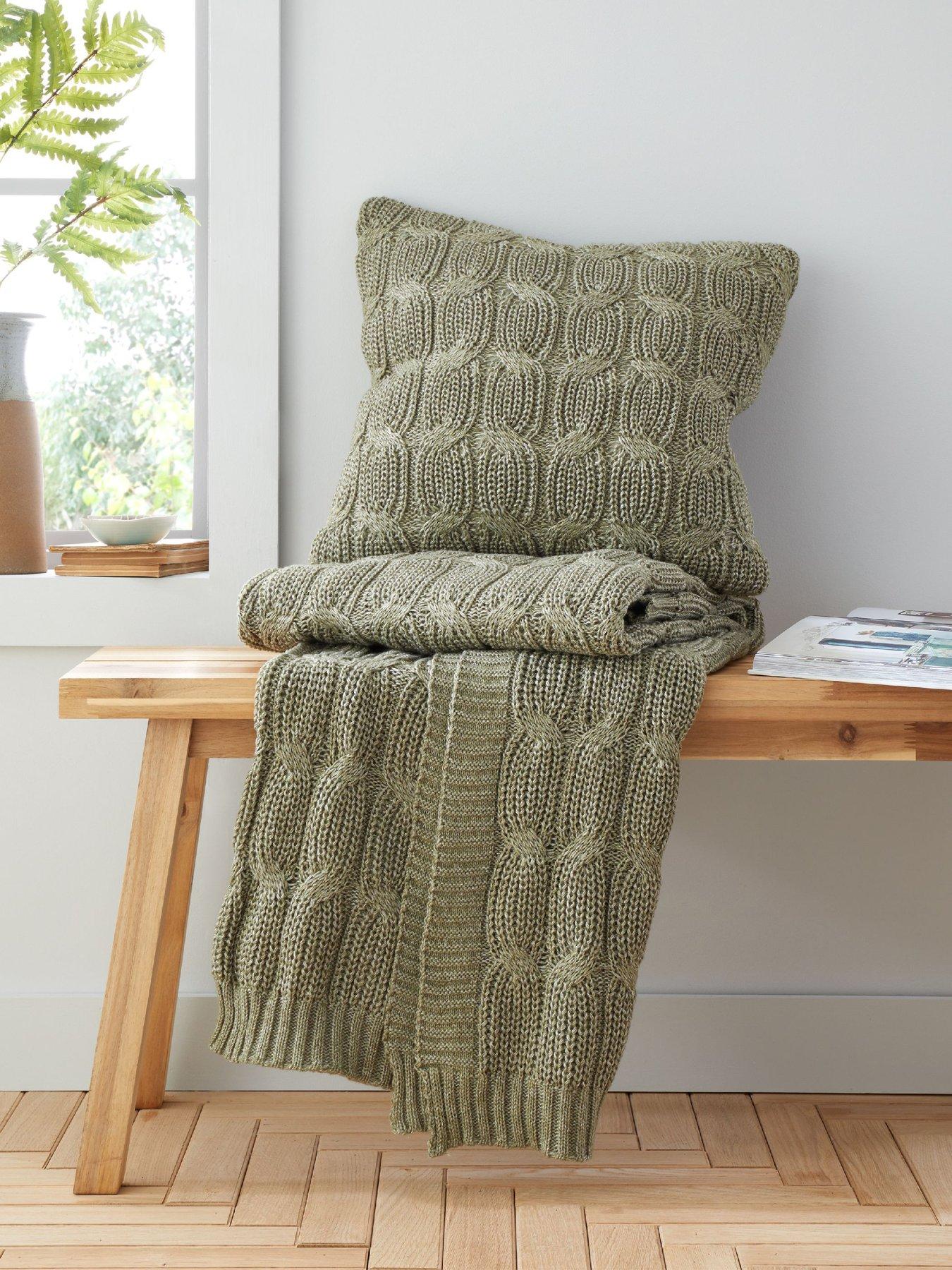 catherine-lansfield-chunky-marl-knit-cushion-45x45-cmdetail