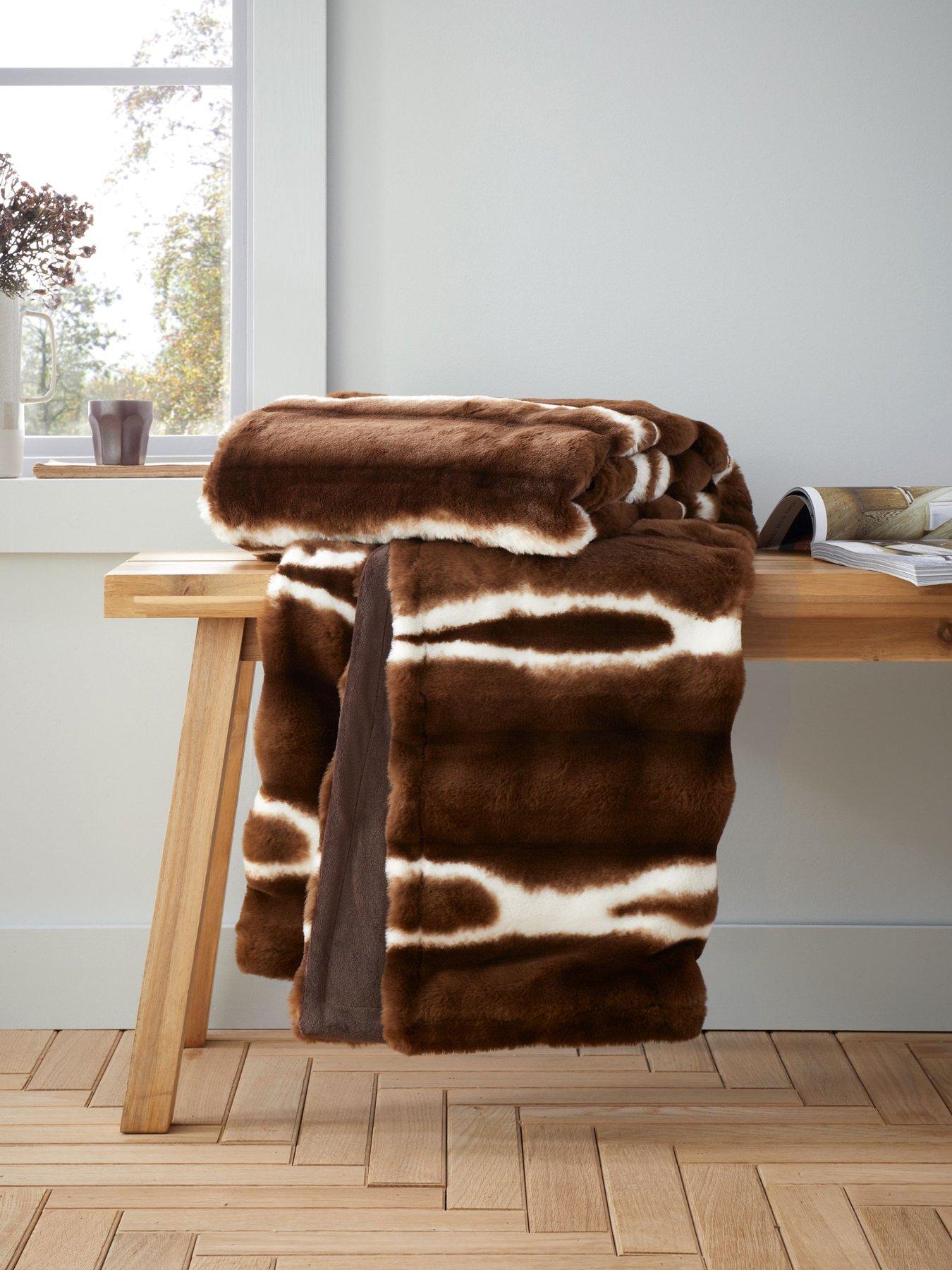 catherine-lansfield-flint-faux-fur-throw