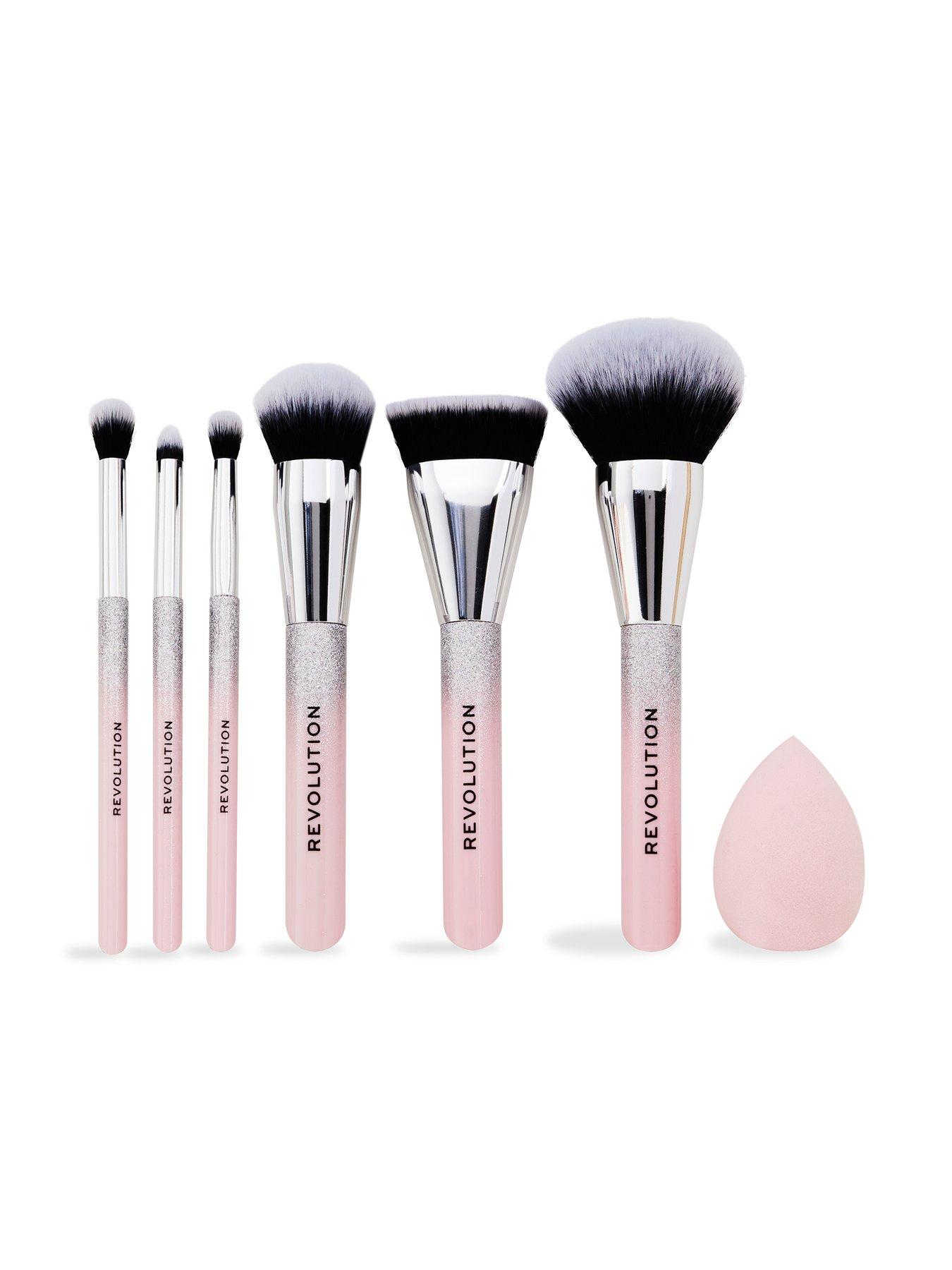 revolution-beauty-london-revolution-glam-up-brush-gift-set-worth-pound38stillFront