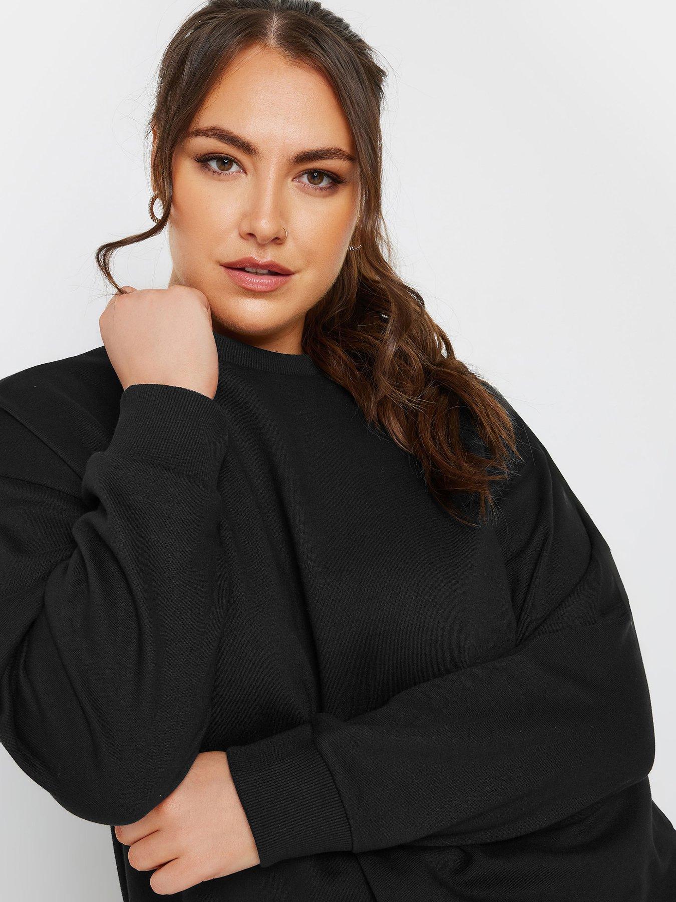 yours-curve-crew-neck-sweatshirt-blackoutfit