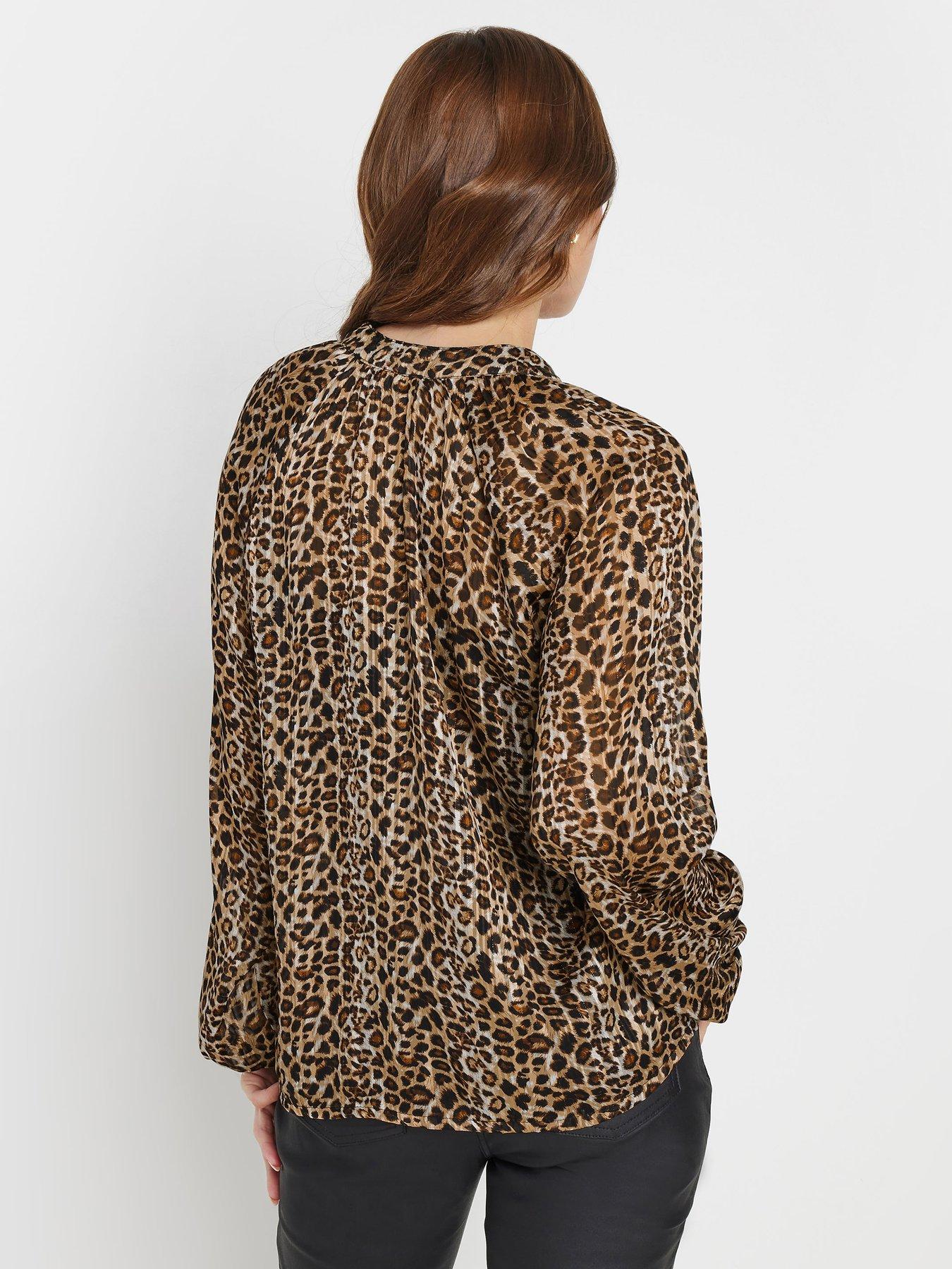 mco-animal-print-v-neck-topstillFront