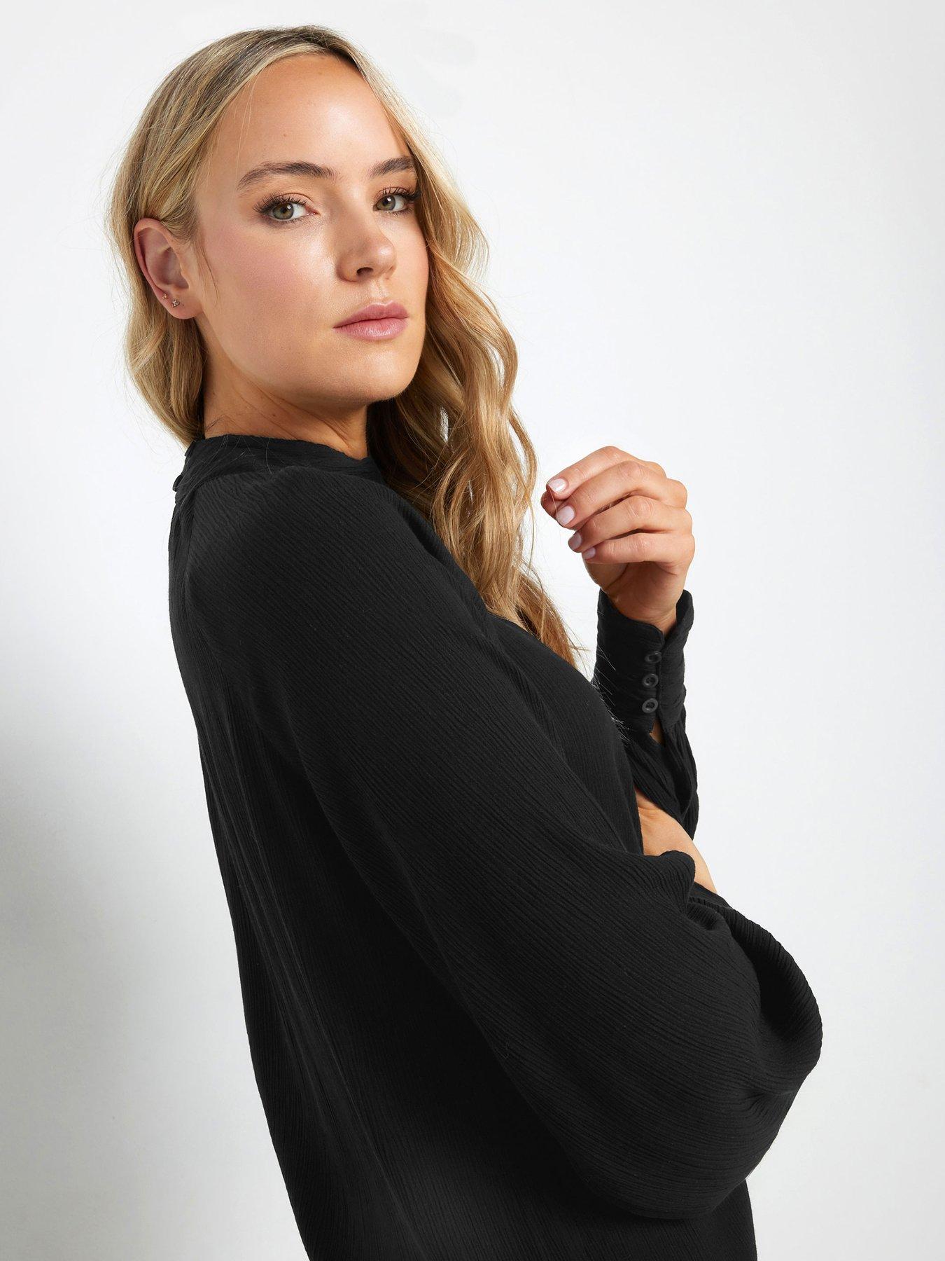 long-tall-sally-tall-high-neck-crinkle-top-blackoutfit