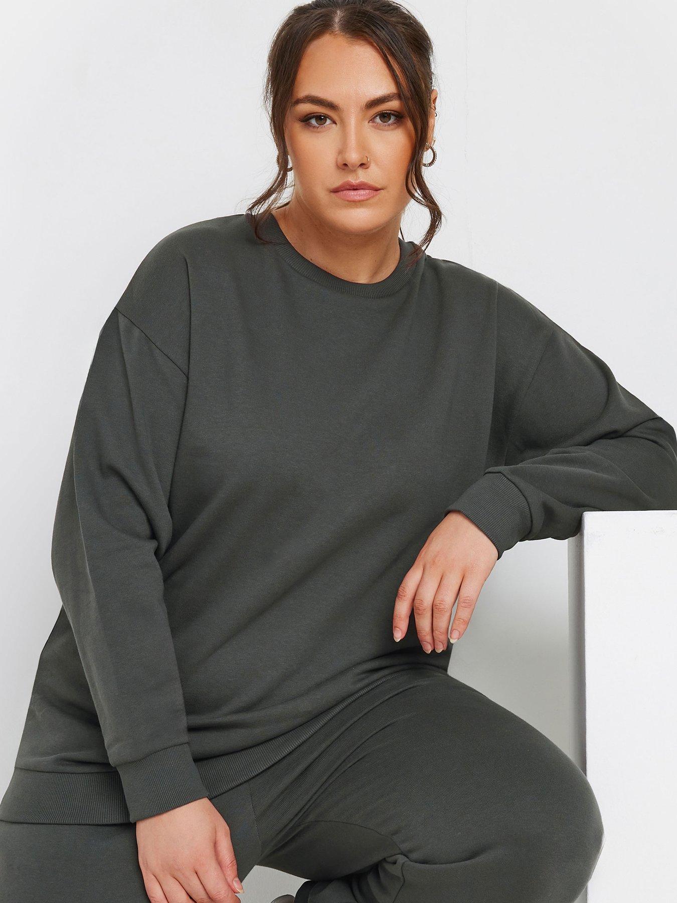 yours-curve-crew-neck-sweatshirtoutfit